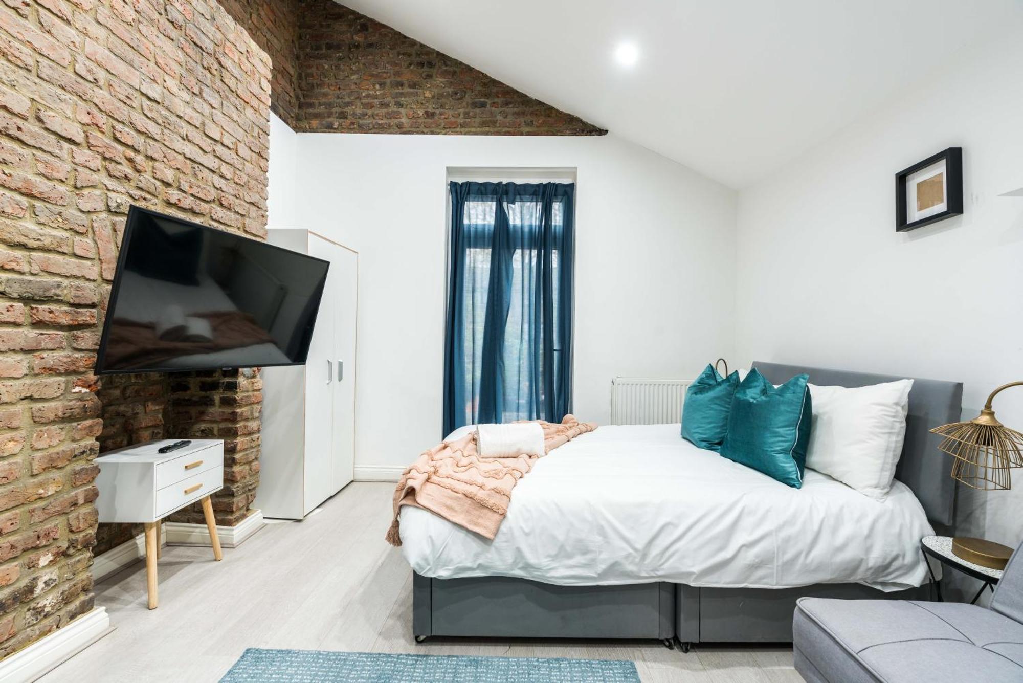 S1-4 Central - Self Equipped- 15 Minutes To Oxford Street & Marble Arch Londen
