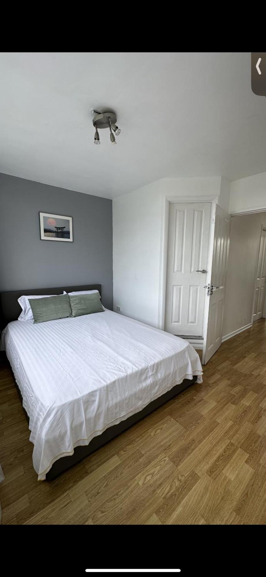Leafy Sanctuary In Putney London