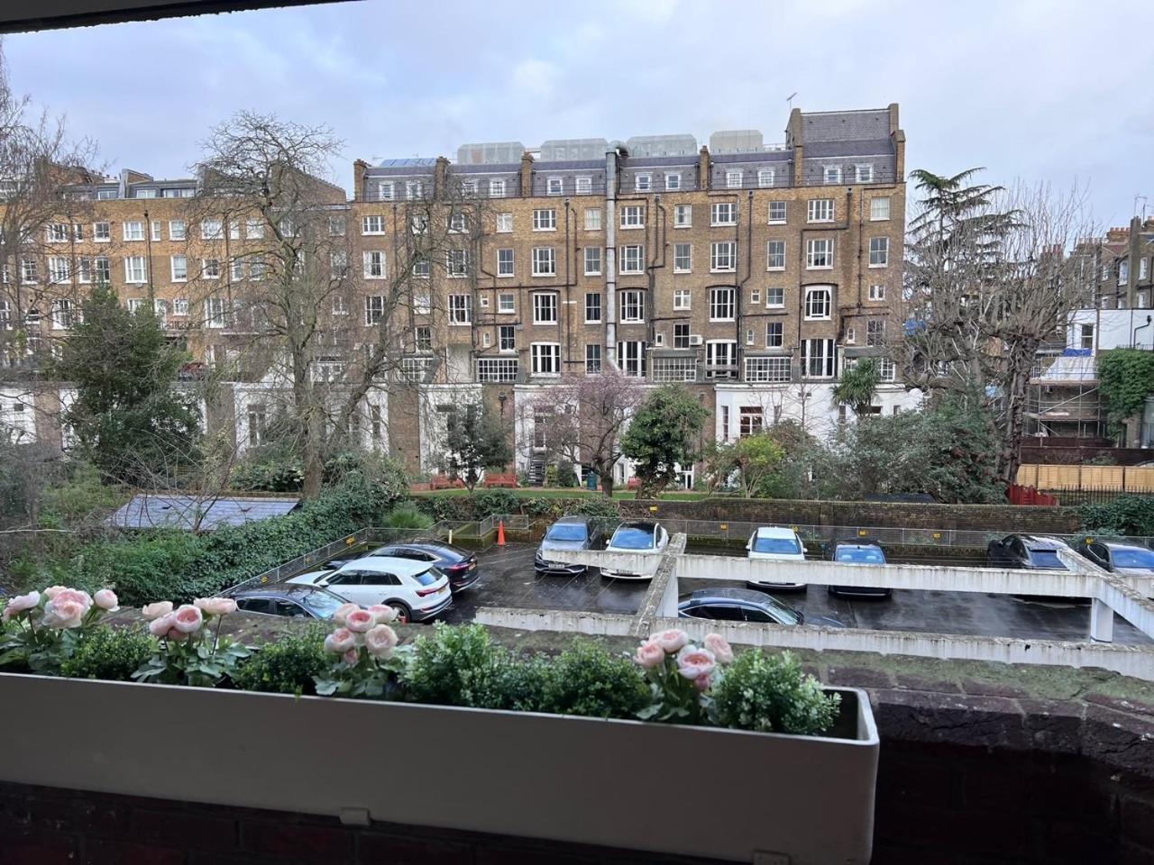 Refurbished Kensington With Balcony Near Tube Appartement *
