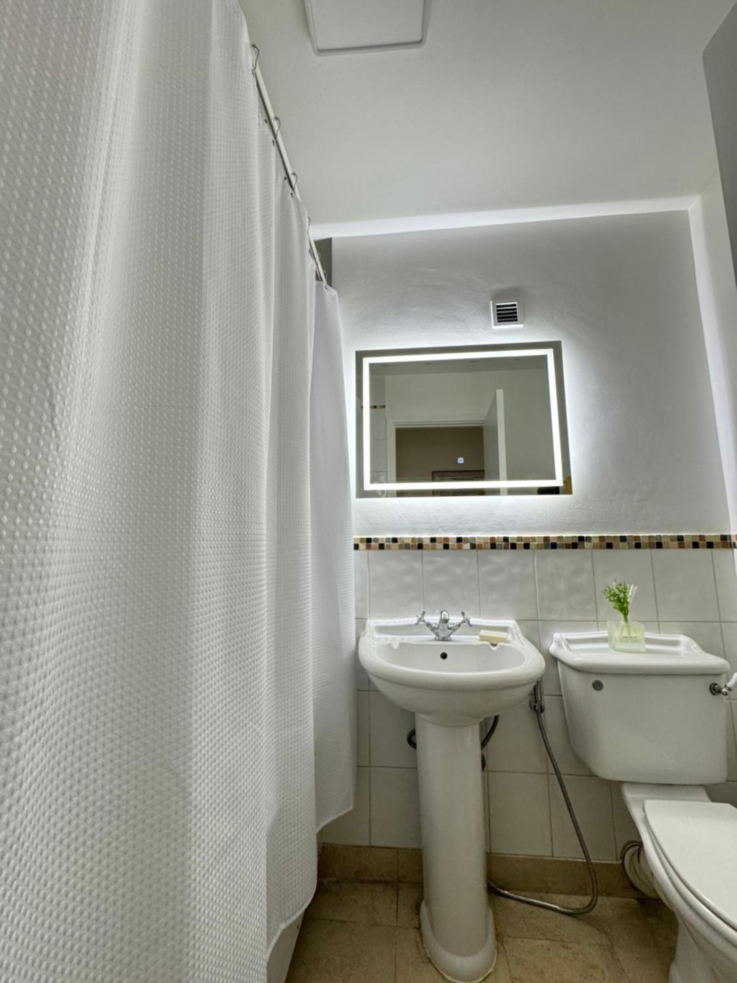 Refurbished Kensington With Balcony Near Tube Appartement *