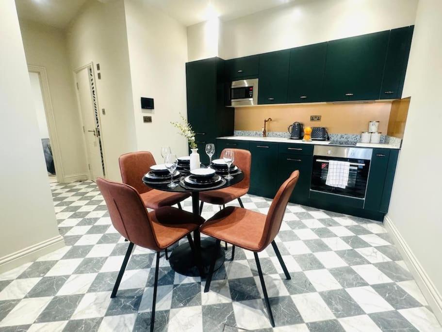 99 Ii, Key Spot, Flat E Apartment London
