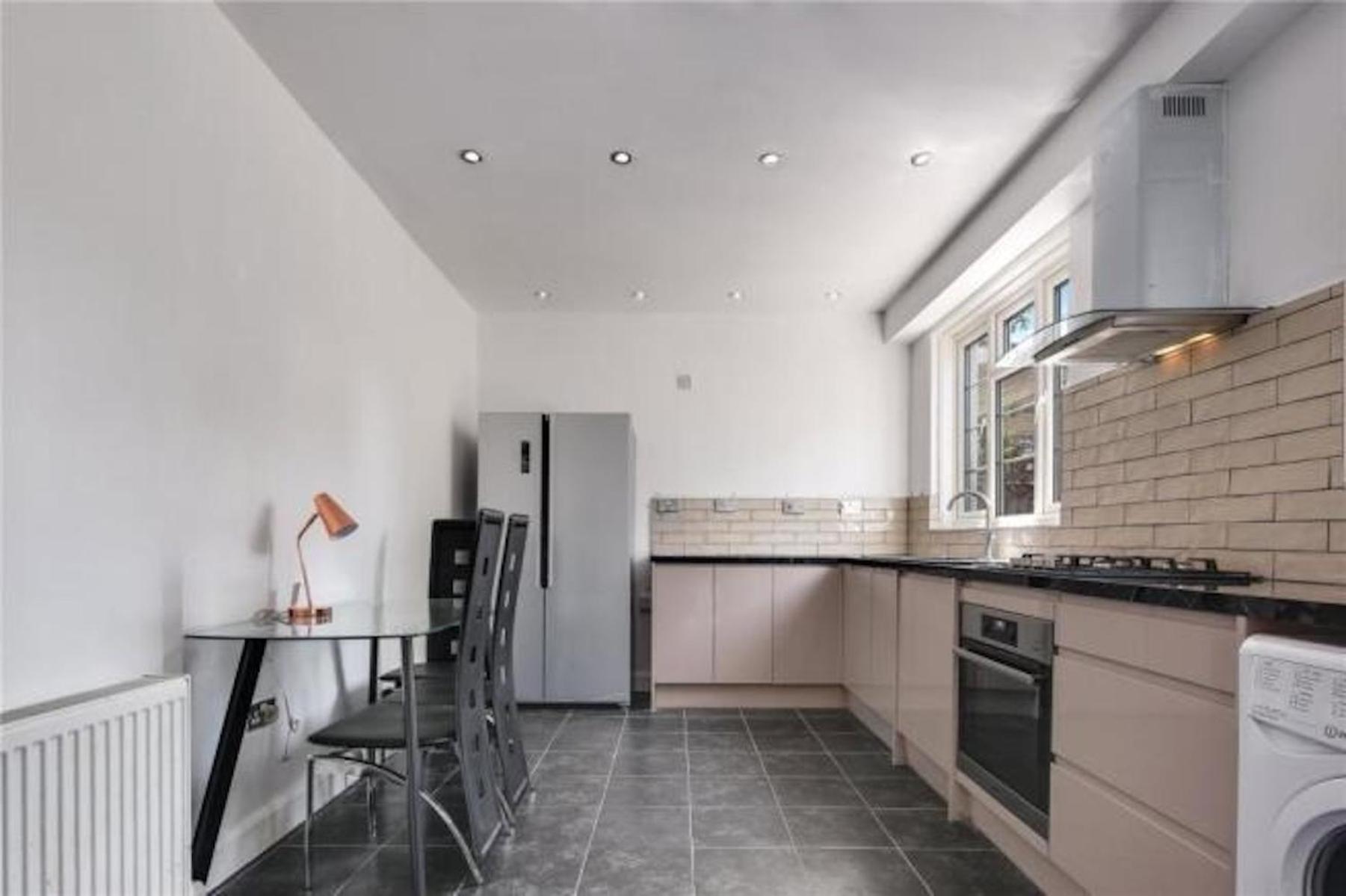 In Guest - Limehouse Townhomes Modern Spacious Serviced Double Gasthof *