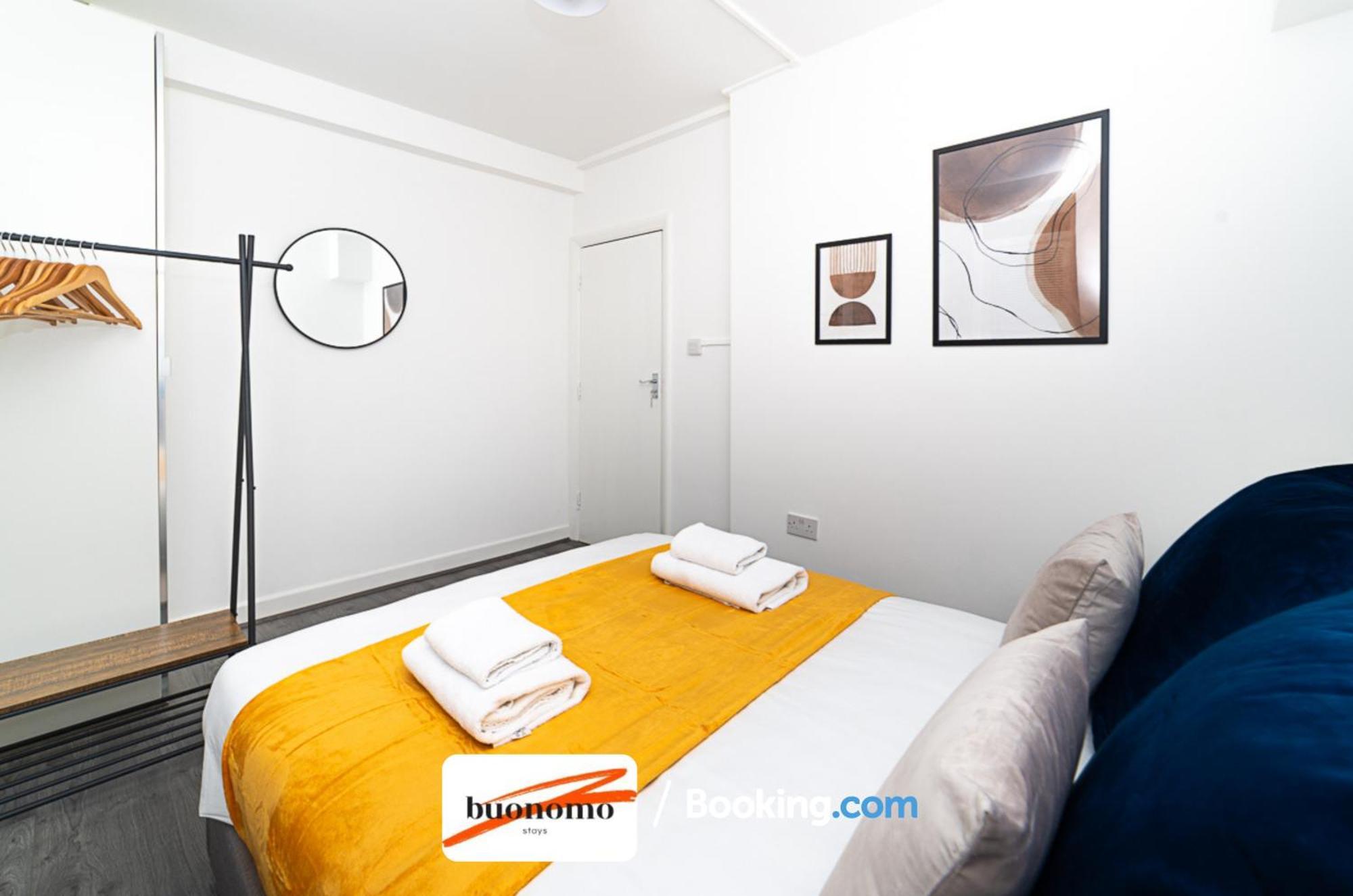 Apartamento Three Bedroom At Buonomo Short Lets & Serviced With Netflix & Games