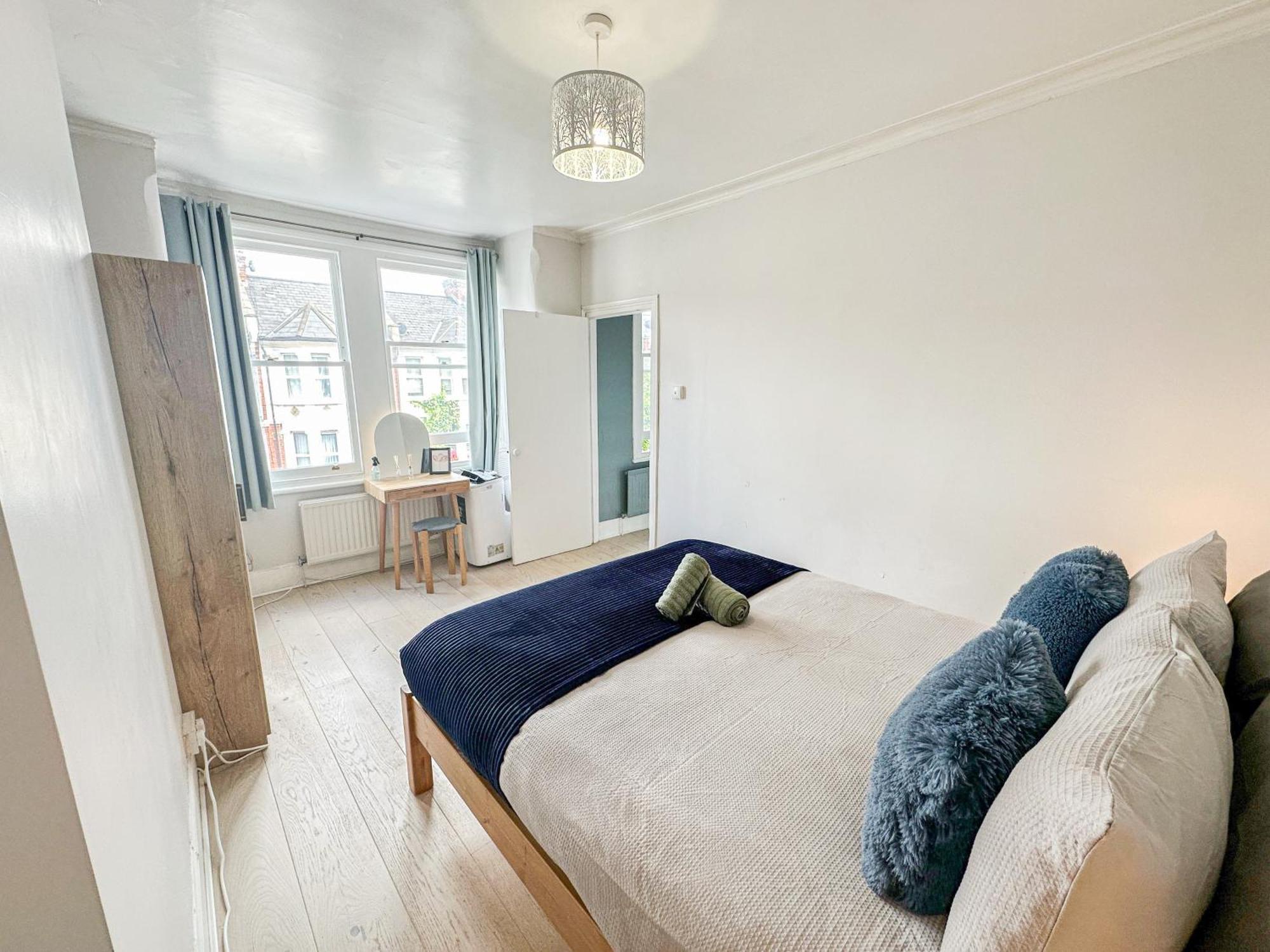 Stylish 1-bed Flat In Willesden With Private Patio London