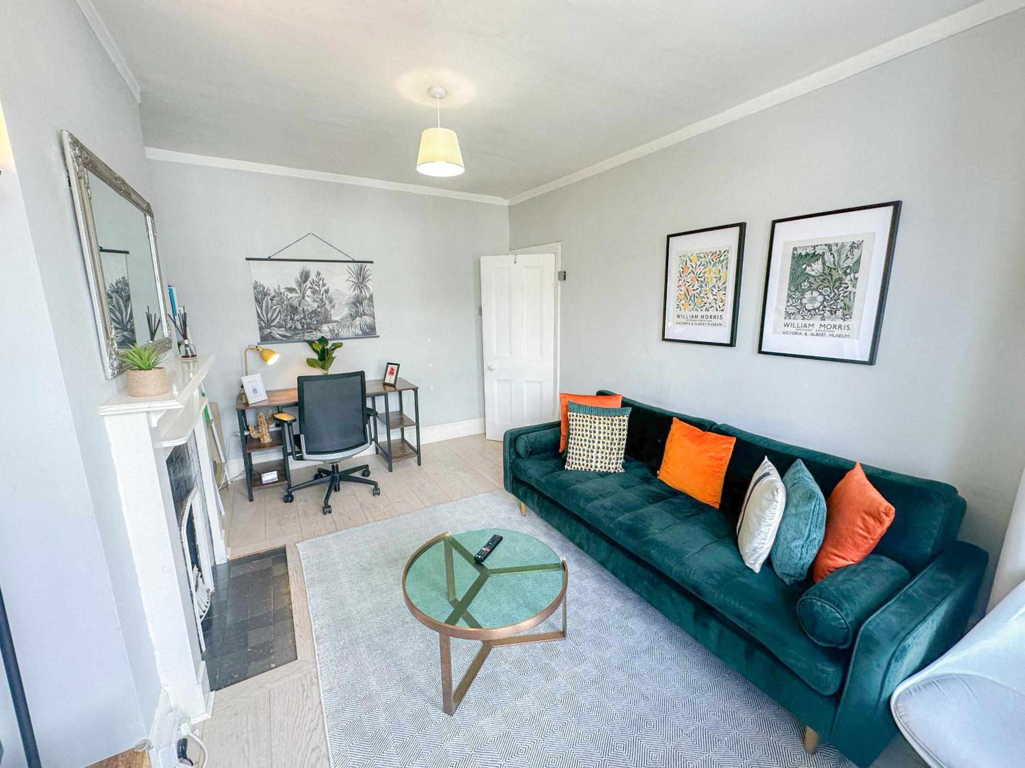 Stylish 1-bed Flat In Willesden With Private Patio * London