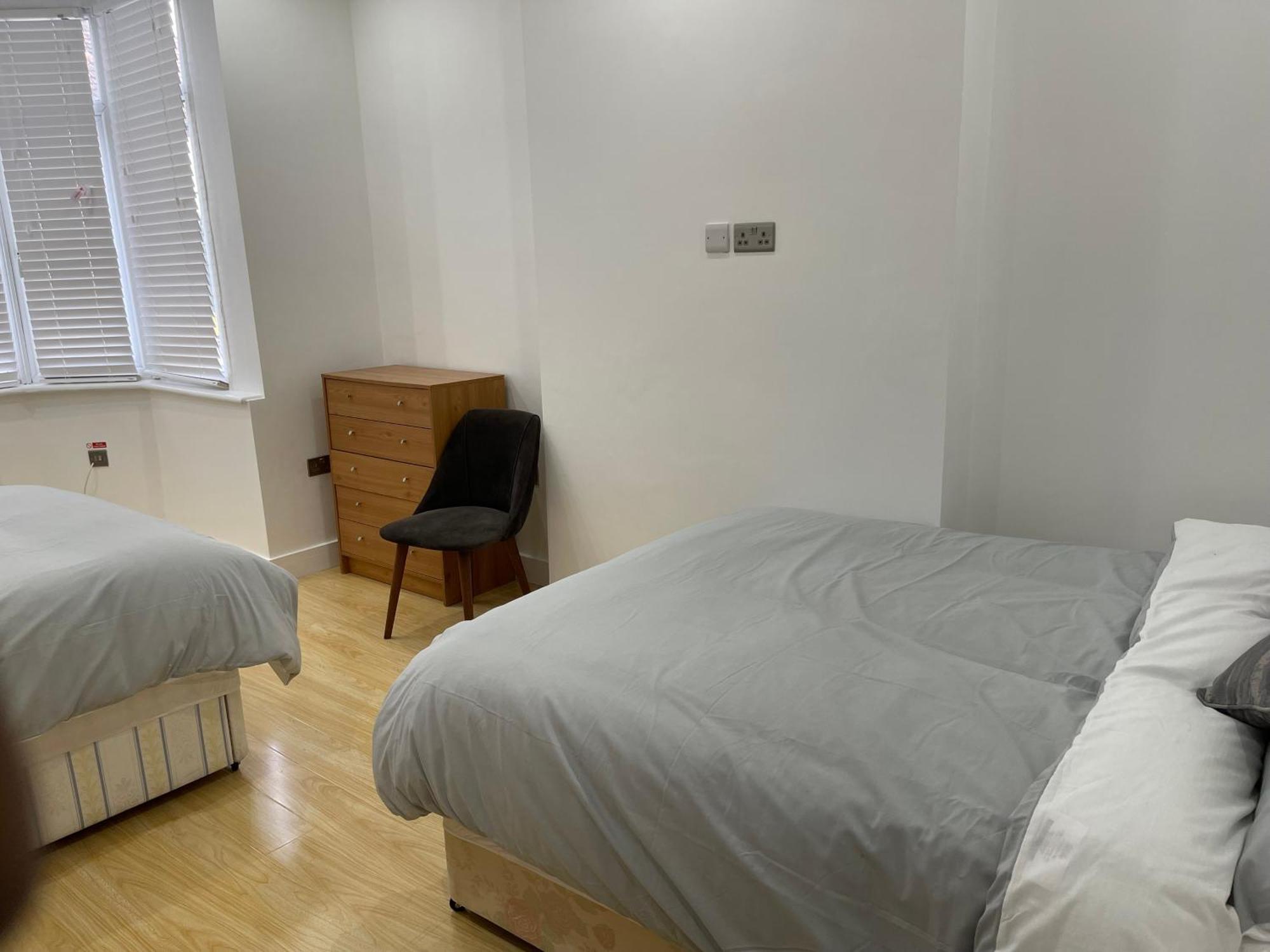 Guest house Lonsdale Place London