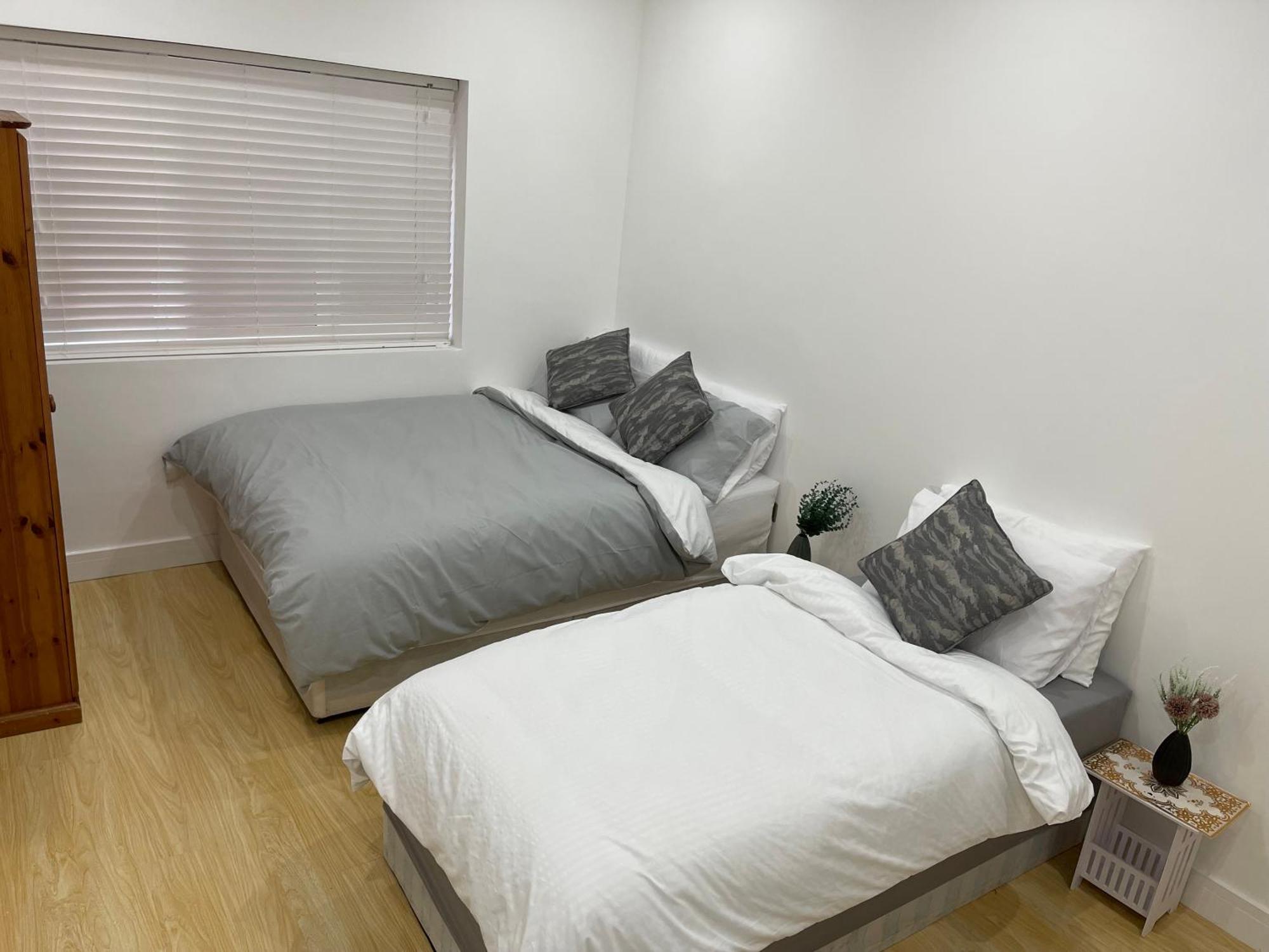 Lonsdale Place Guest house