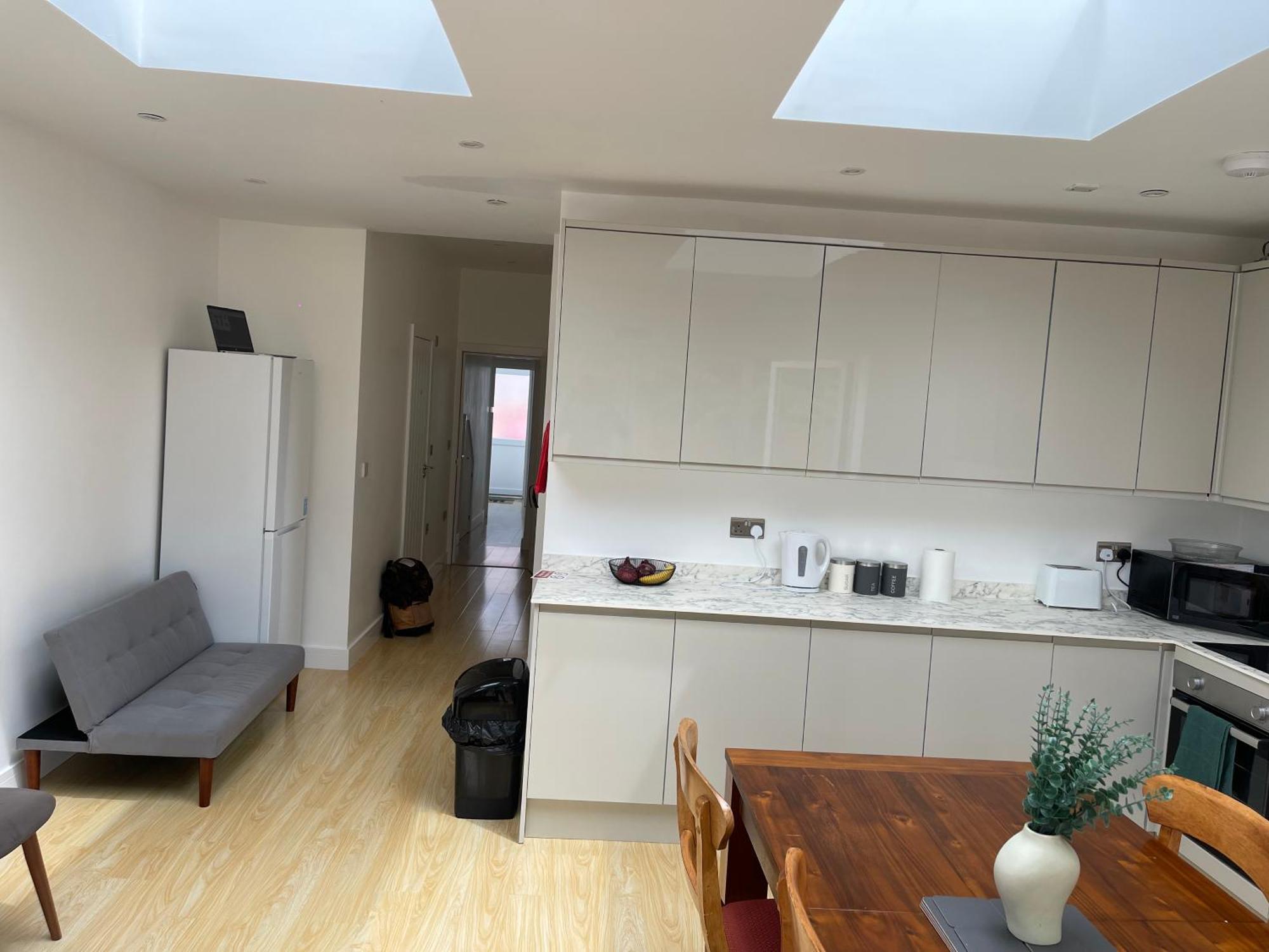Lonsdale Place Guest house *