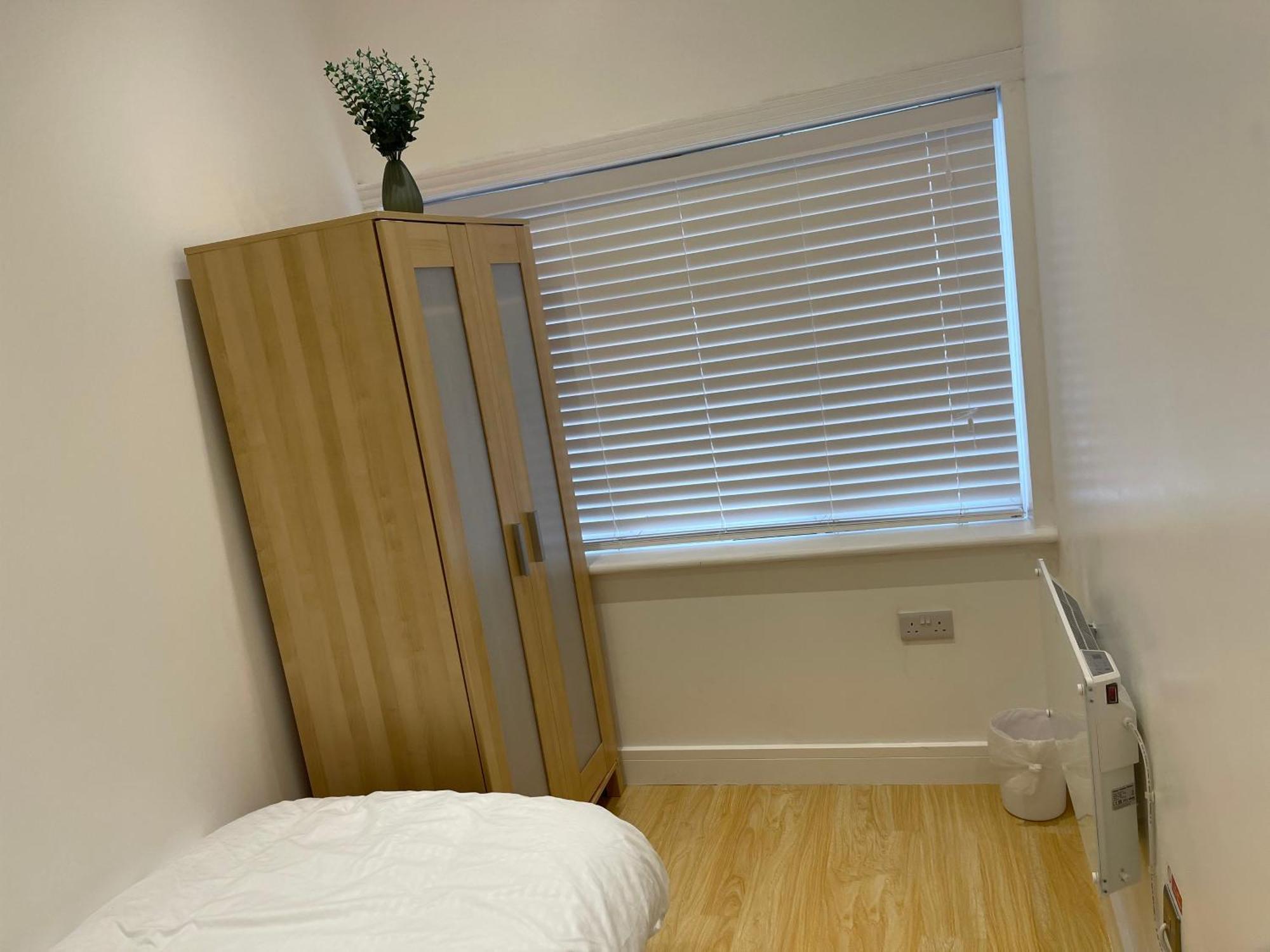 Lonsdale Place Guest house