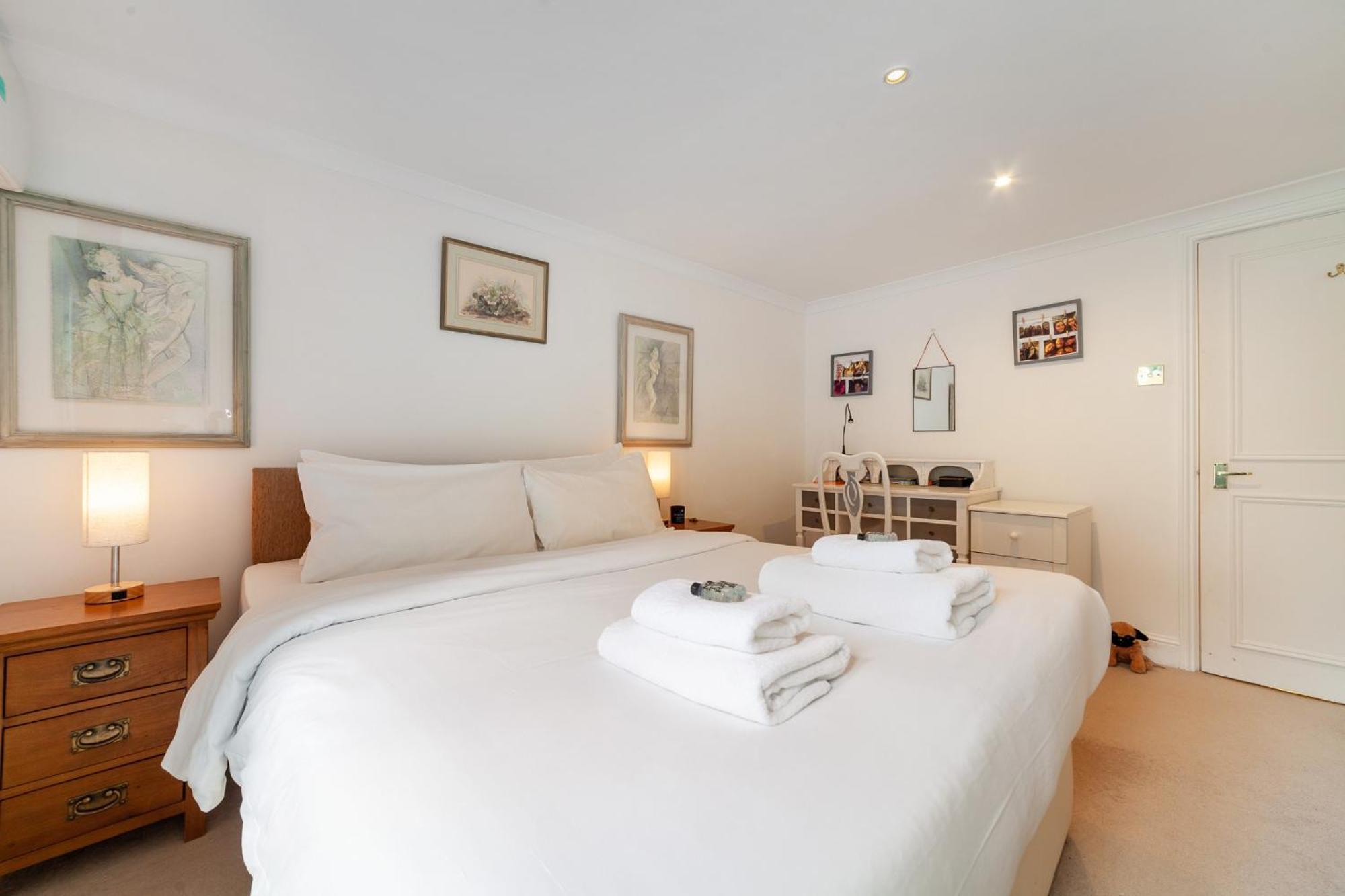 Spacious 3br 2bh With Garden In West Putney * London