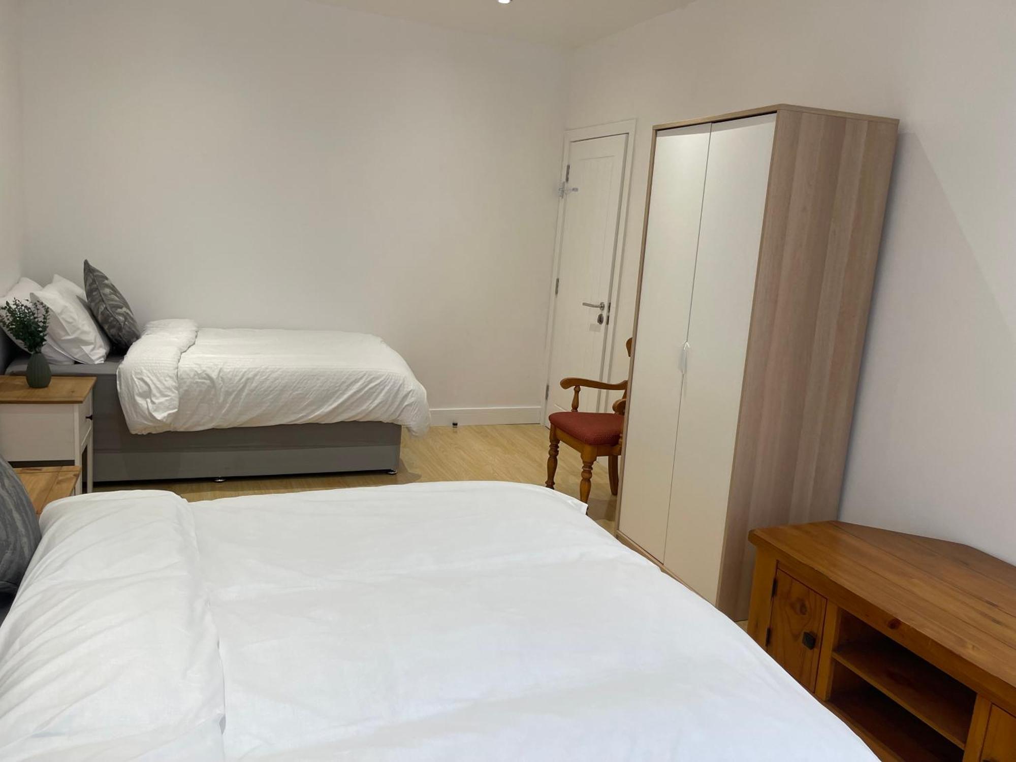 Guest house Lonsdale Place
