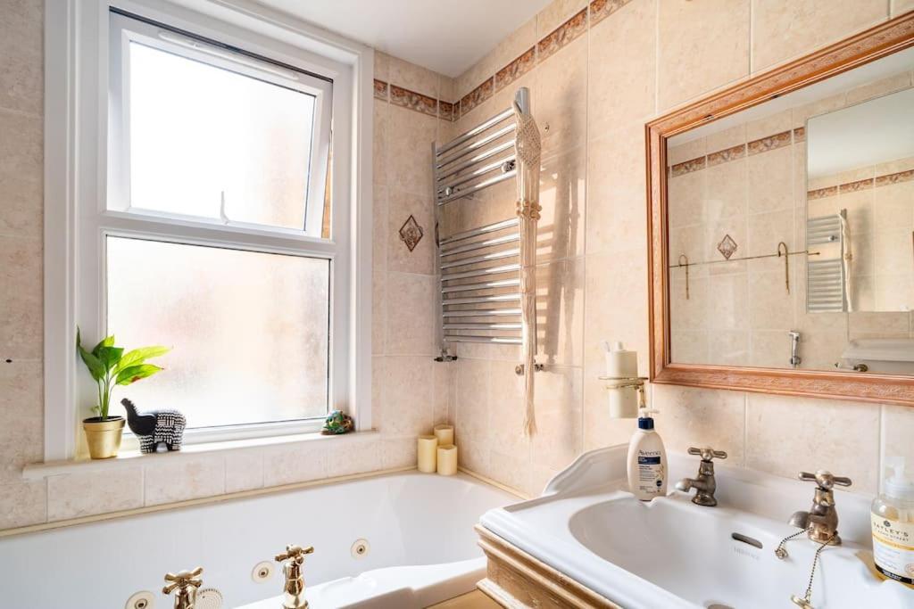 Central Shared Flat Apartment