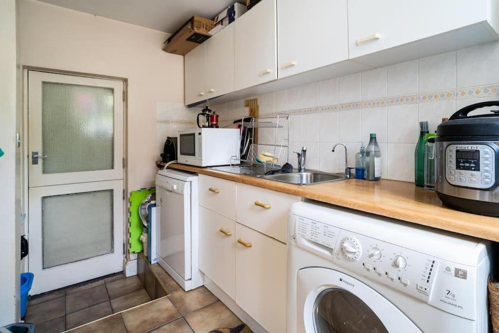 Apartment Central Shared Flat London