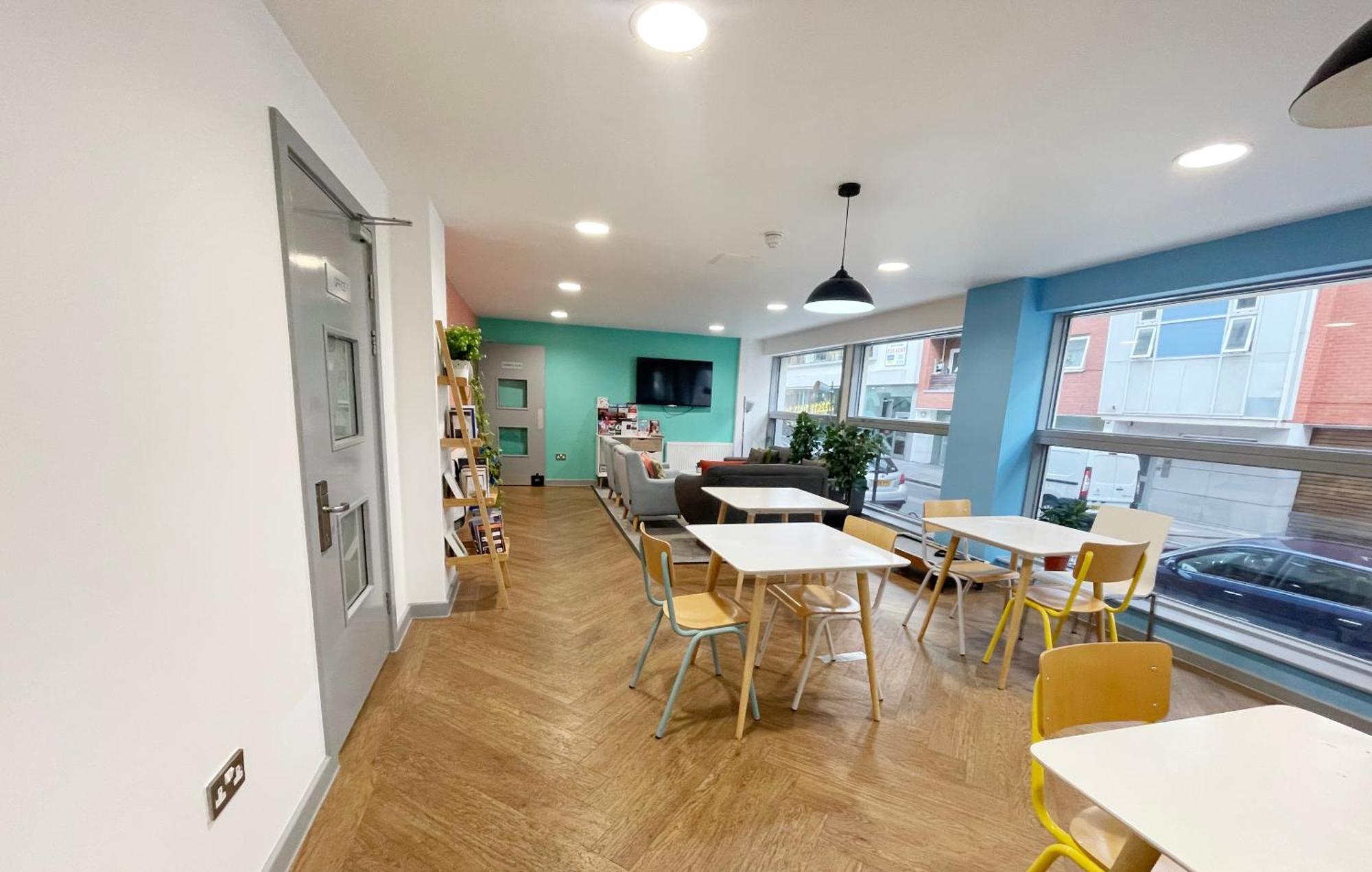 Student Only, At Kirby, Accommodatie bij particulieren *