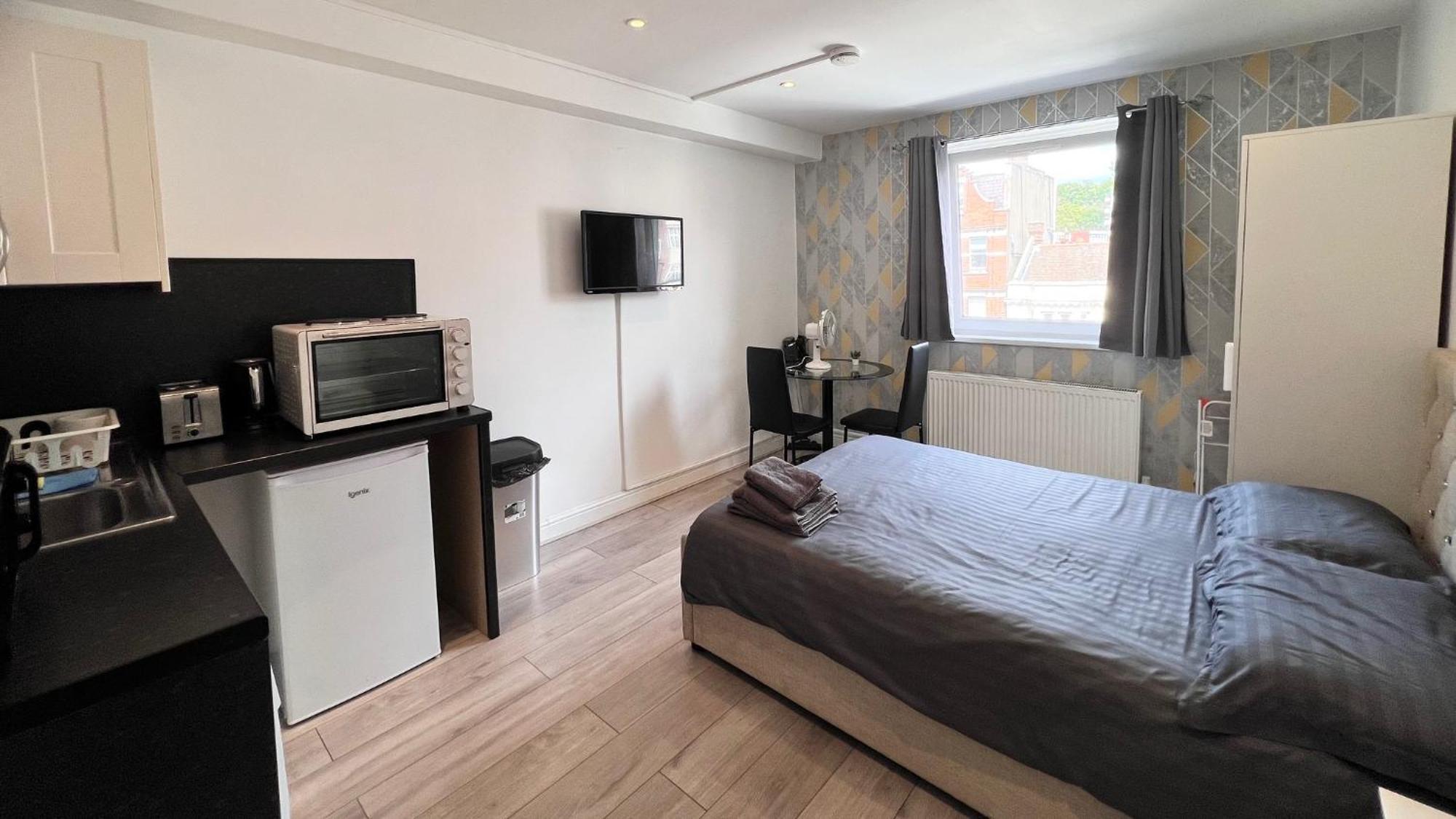 Lovely On Finchley Road Apartment *