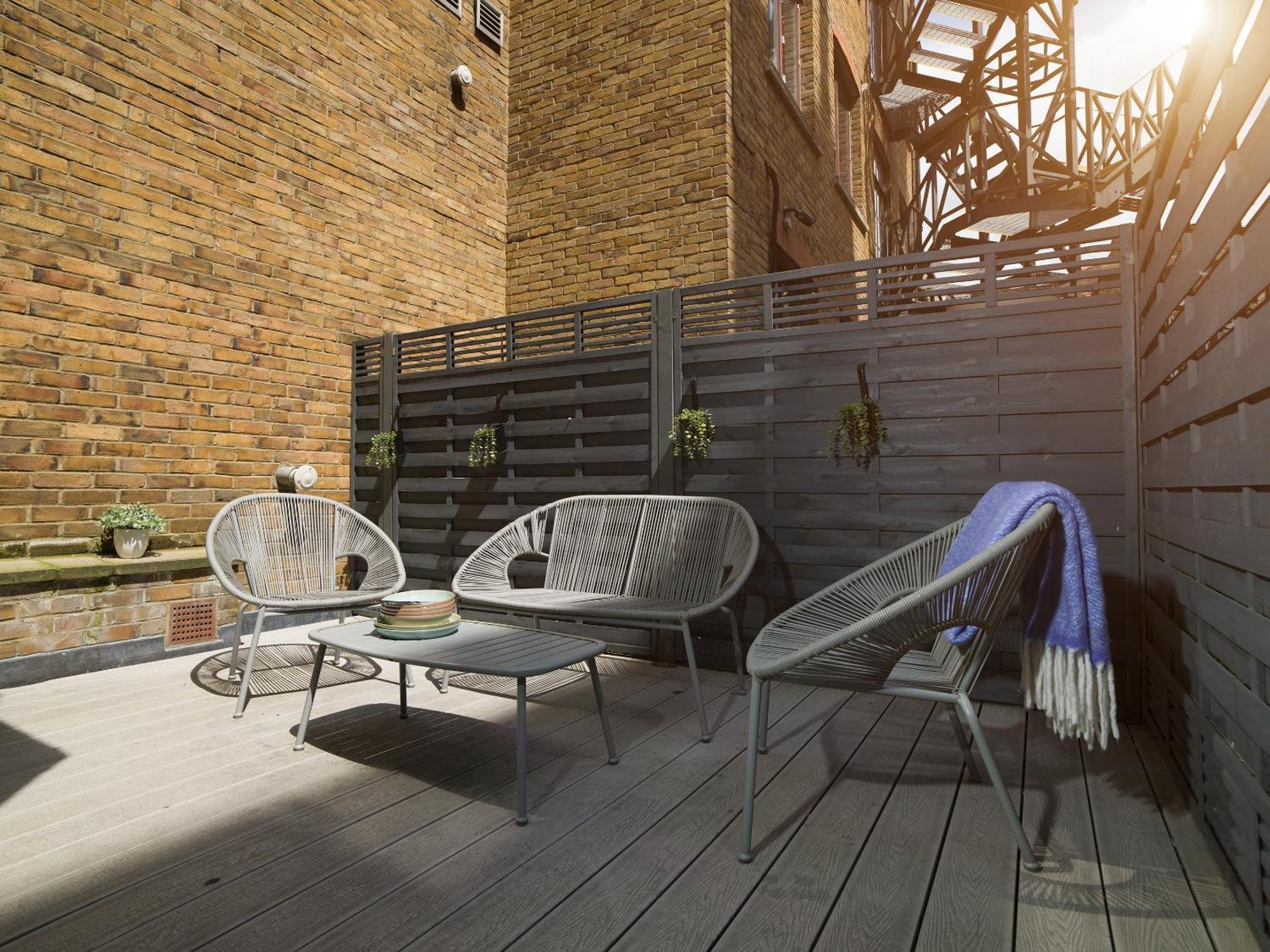 West End, Drury Lane, Modern 3 Bedroom Apt *