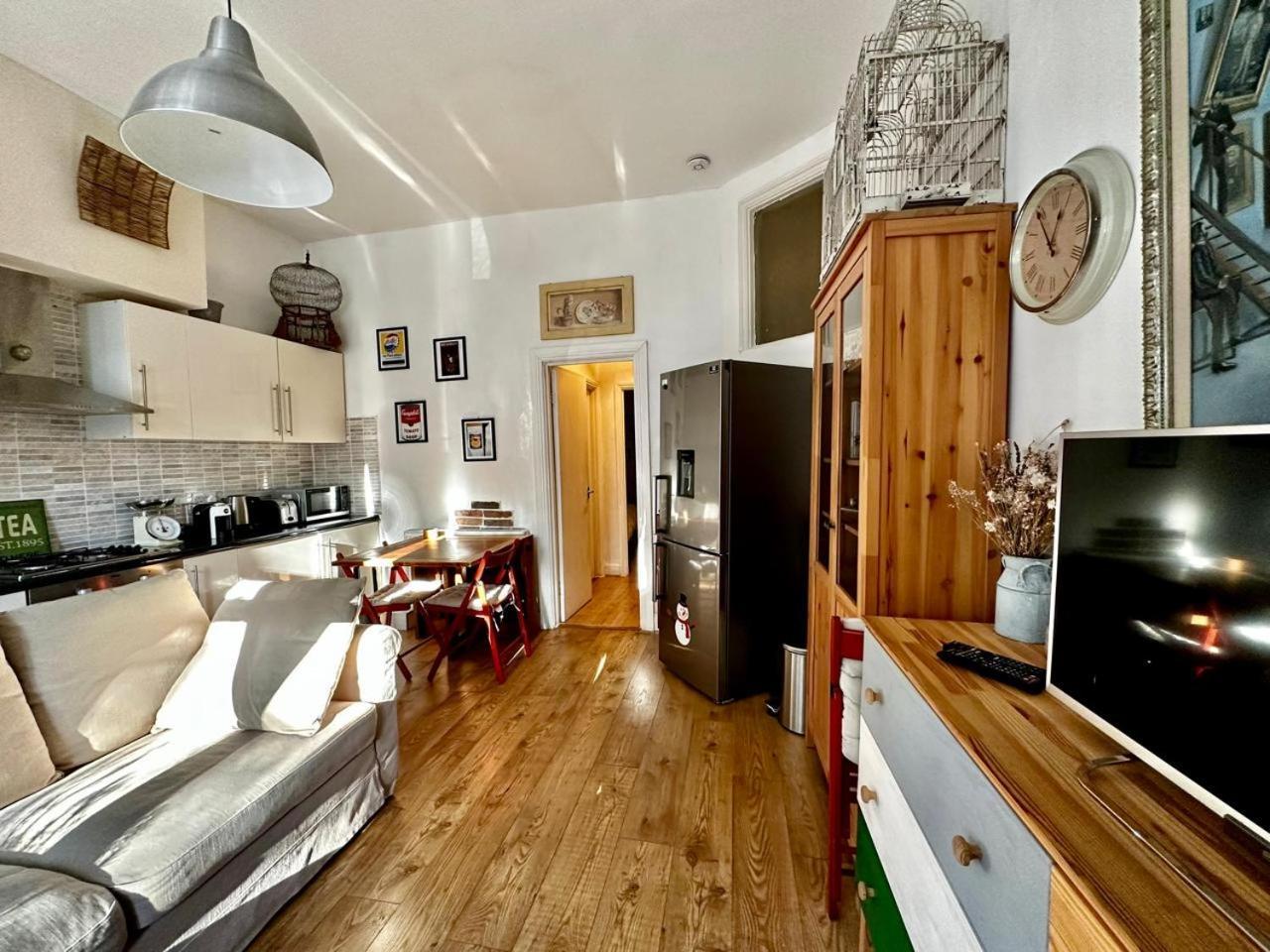 Ground Floor Sleeps 4, Zone 2 Close To Victoria Line London