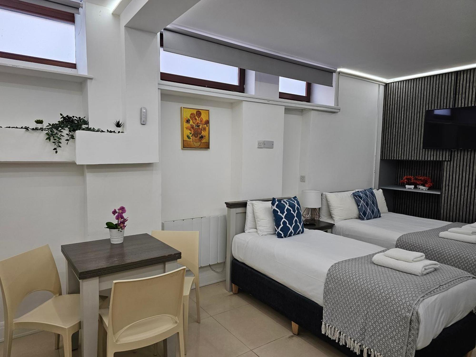London Stay Apartamentos Apartahotel