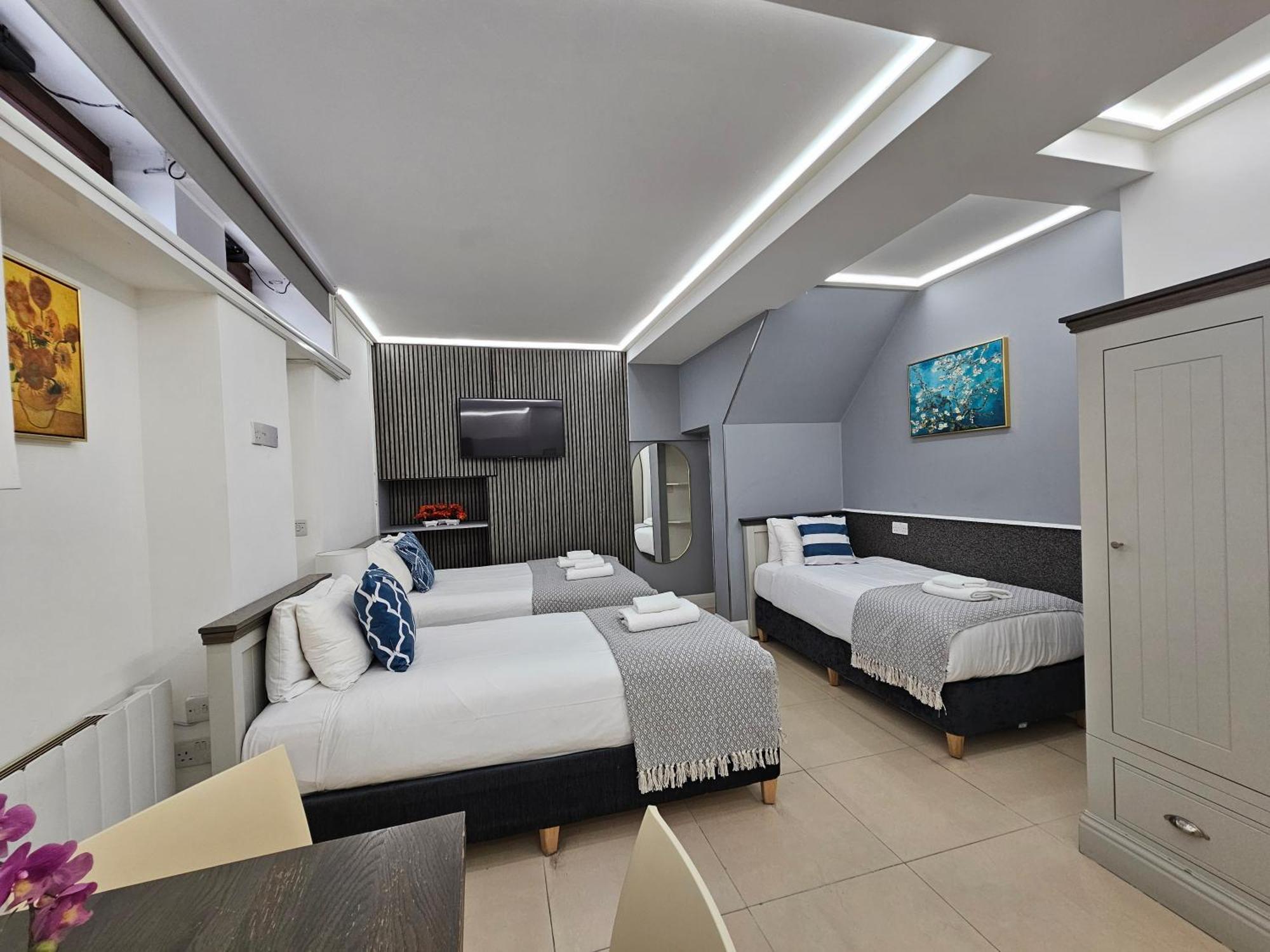 Apartahotel London Stay Apartamentos 3*