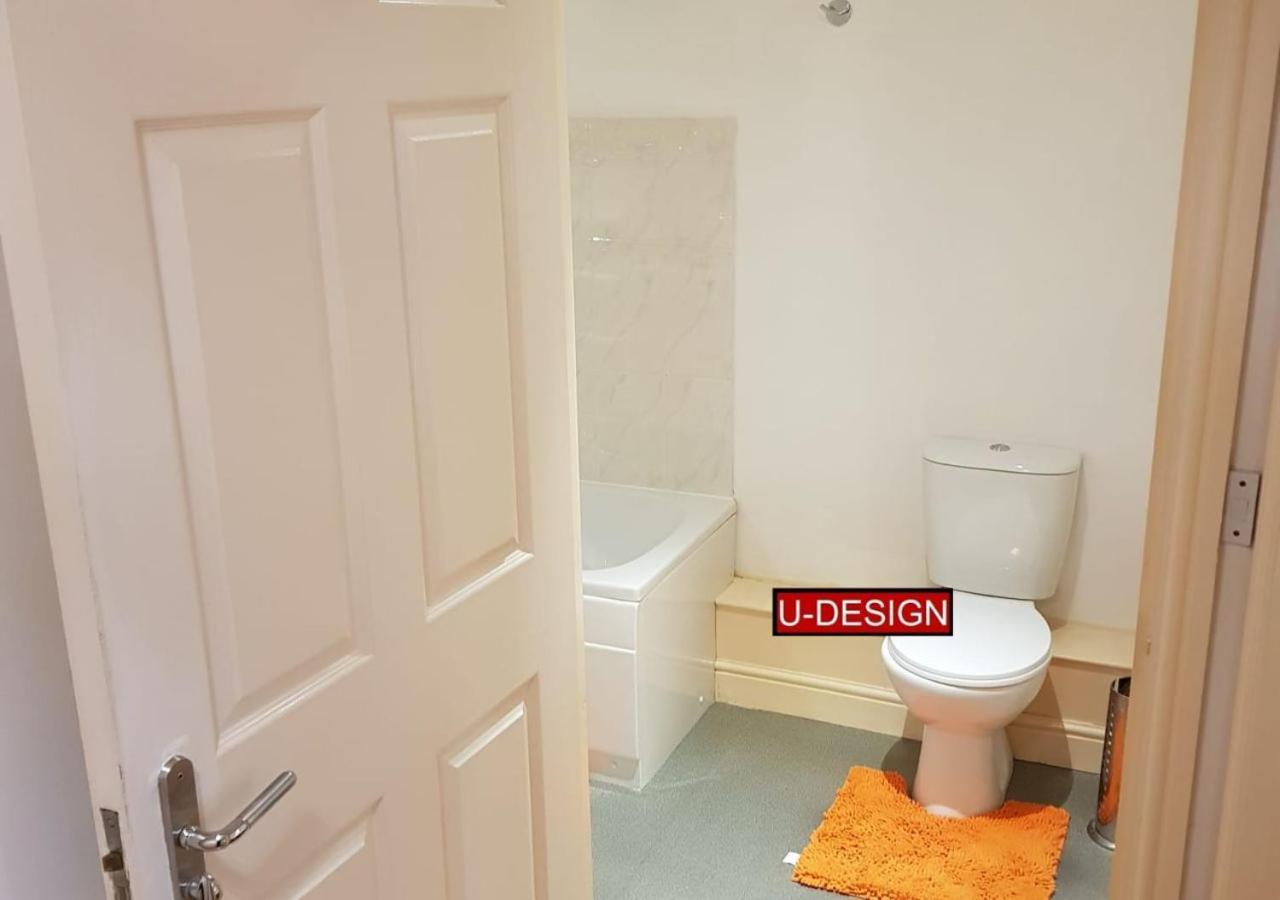 N22 Wood Dopamine Apartment London