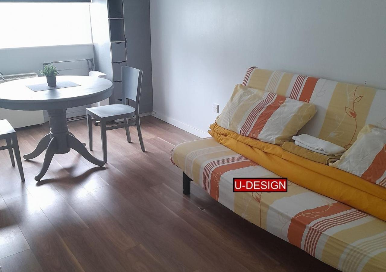 E17 Sleep Another Day Apartment *
