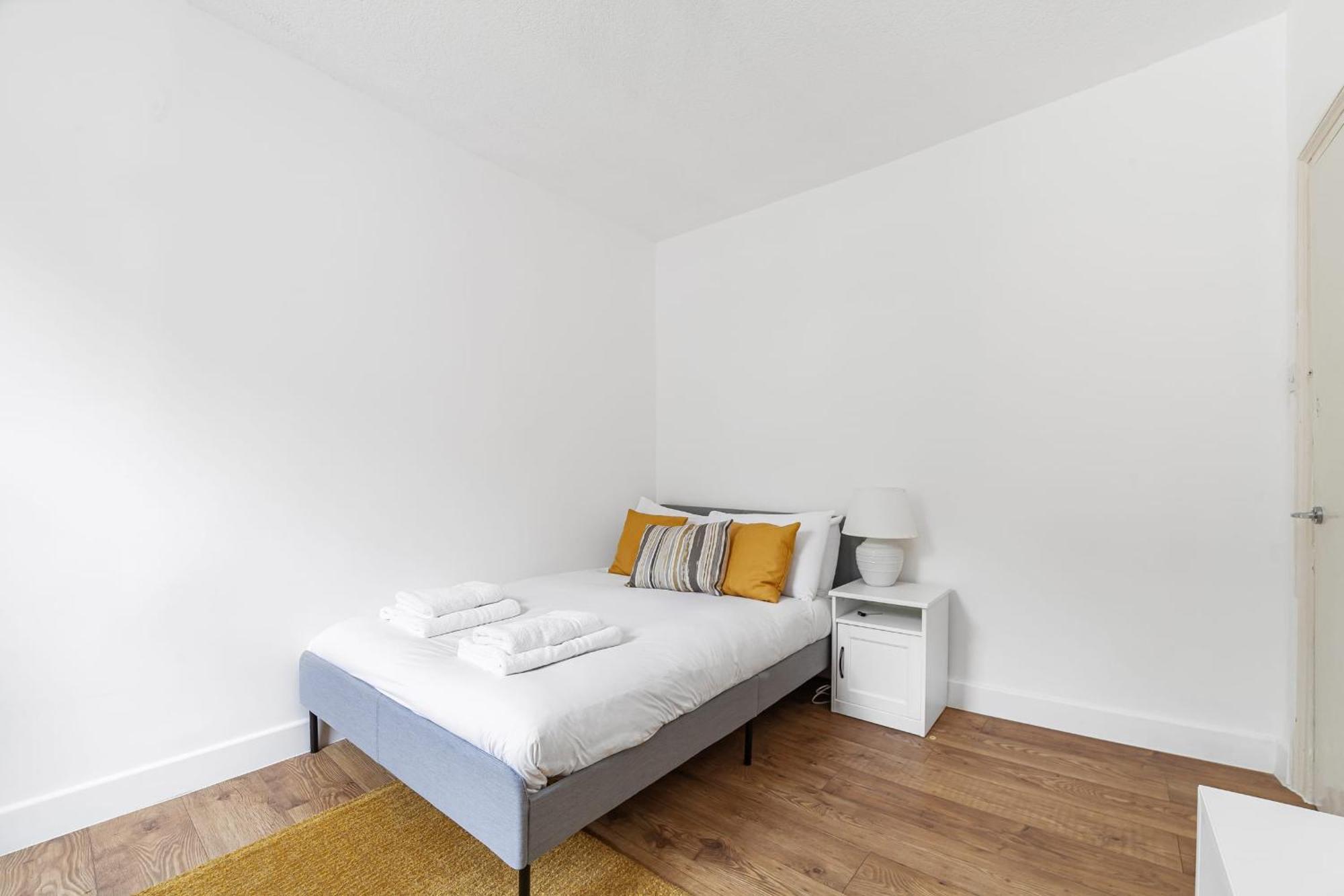 Modern Victorian With Secret Garden * London