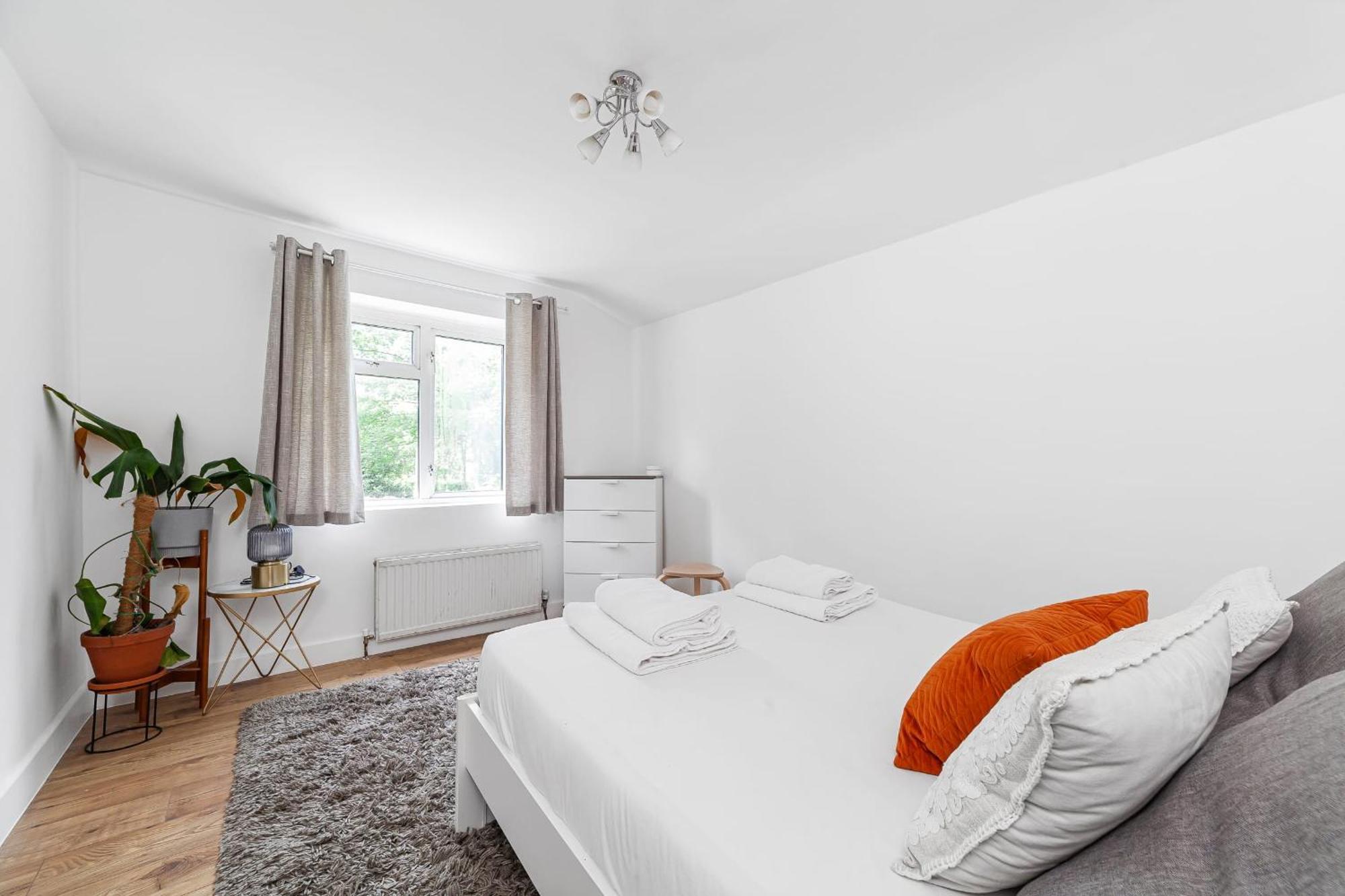 Modern Victorian With Secret Garden London