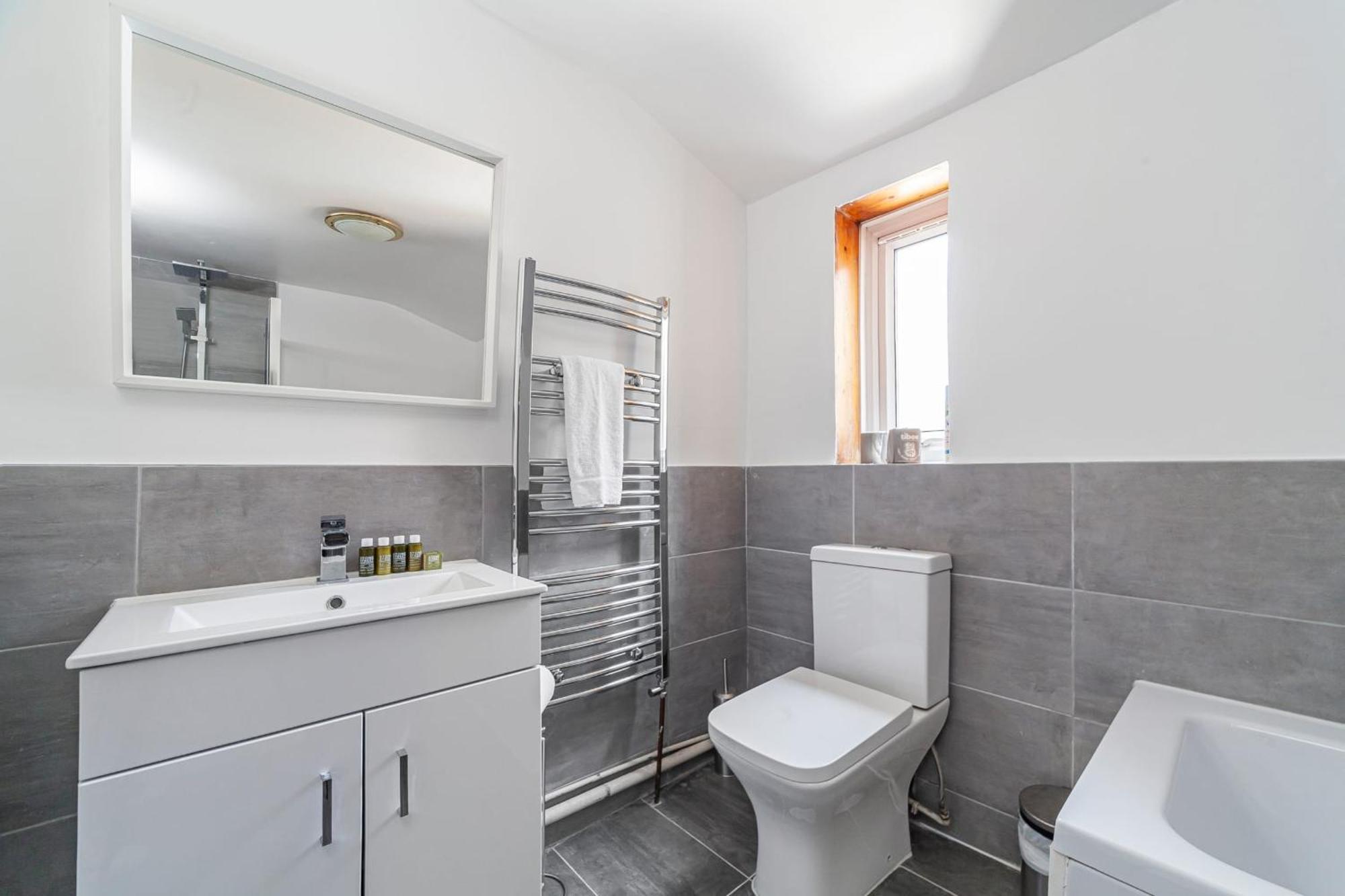 Modern Victorian With Secret Garden * London