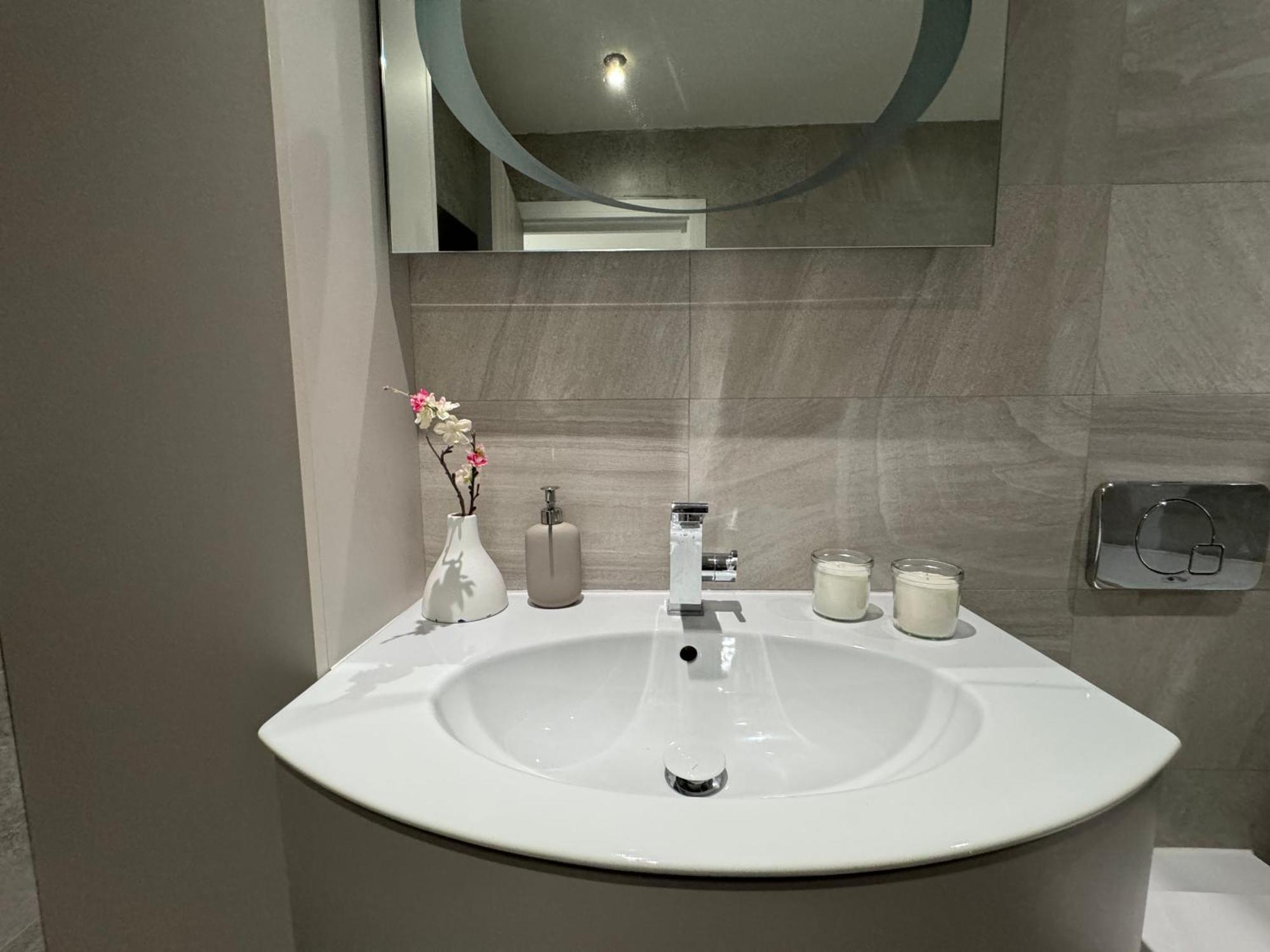 Ft10 Brick Lane Apartment *