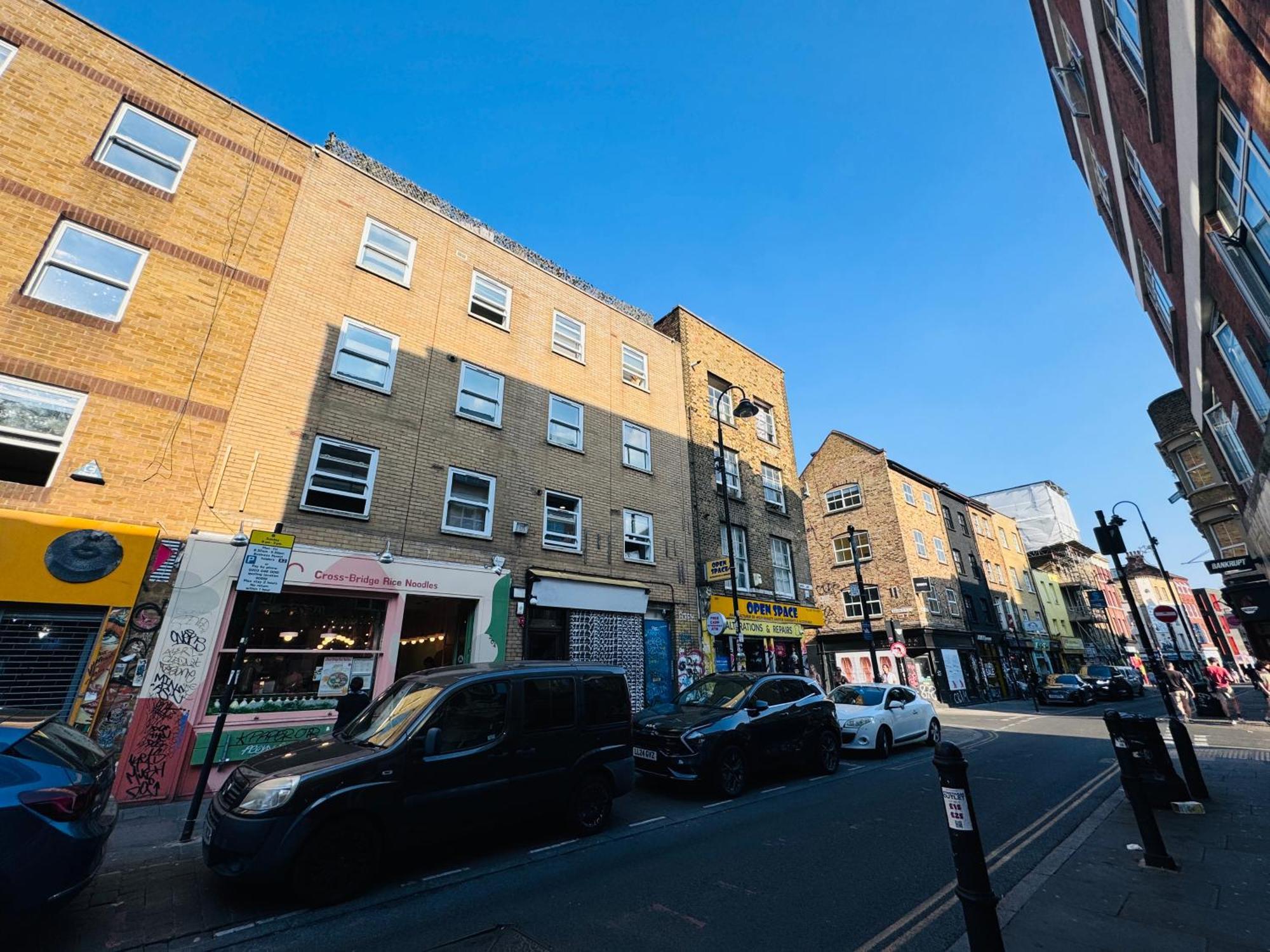 Ft10 Brick Lane Apartment London