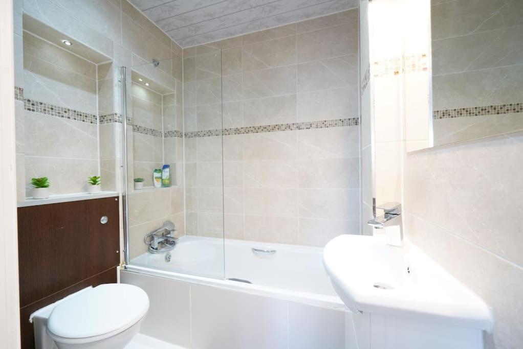 Apartment New 3 London