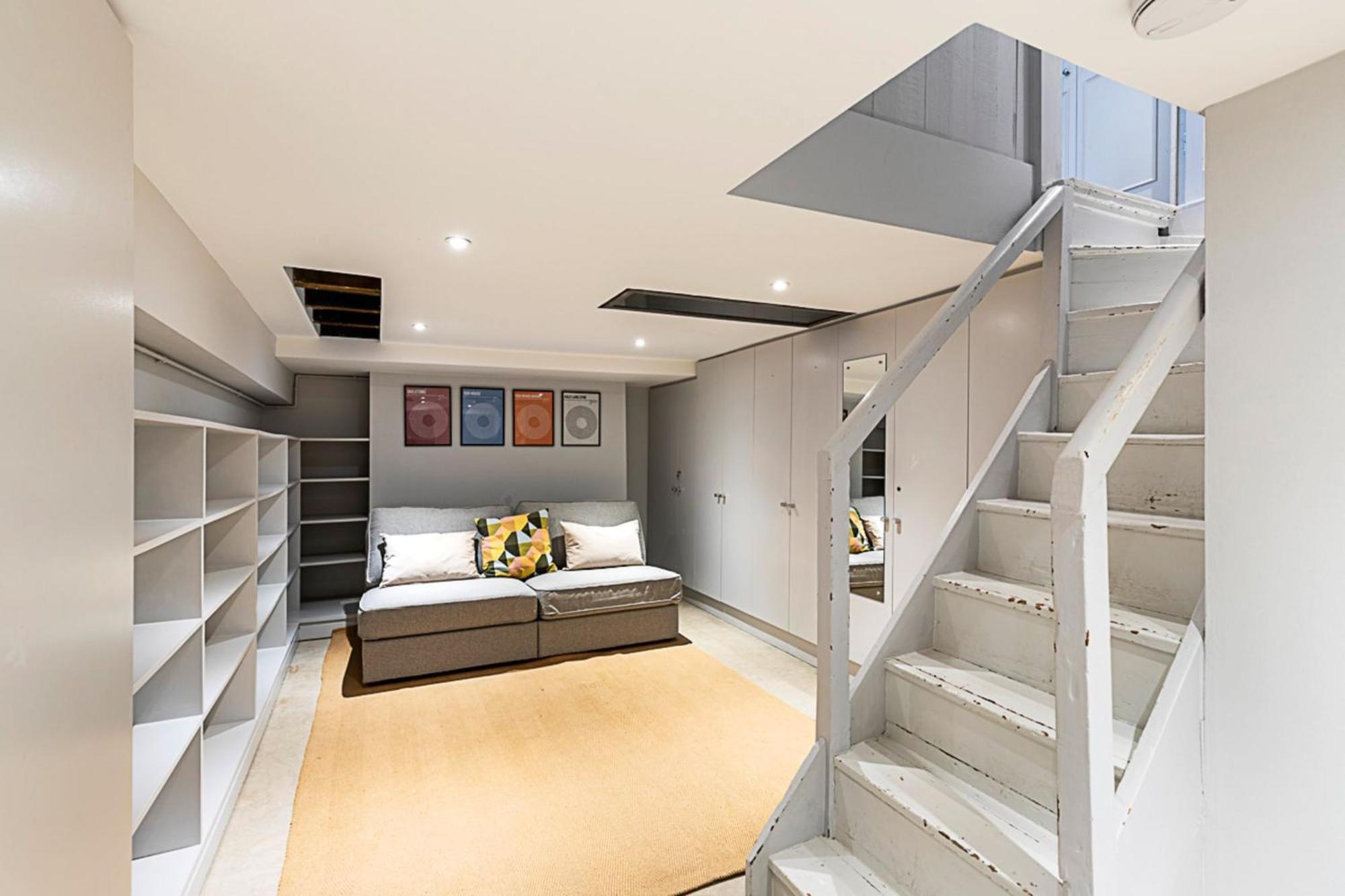 Holiday home Renovated Historic & Garden In Enclave