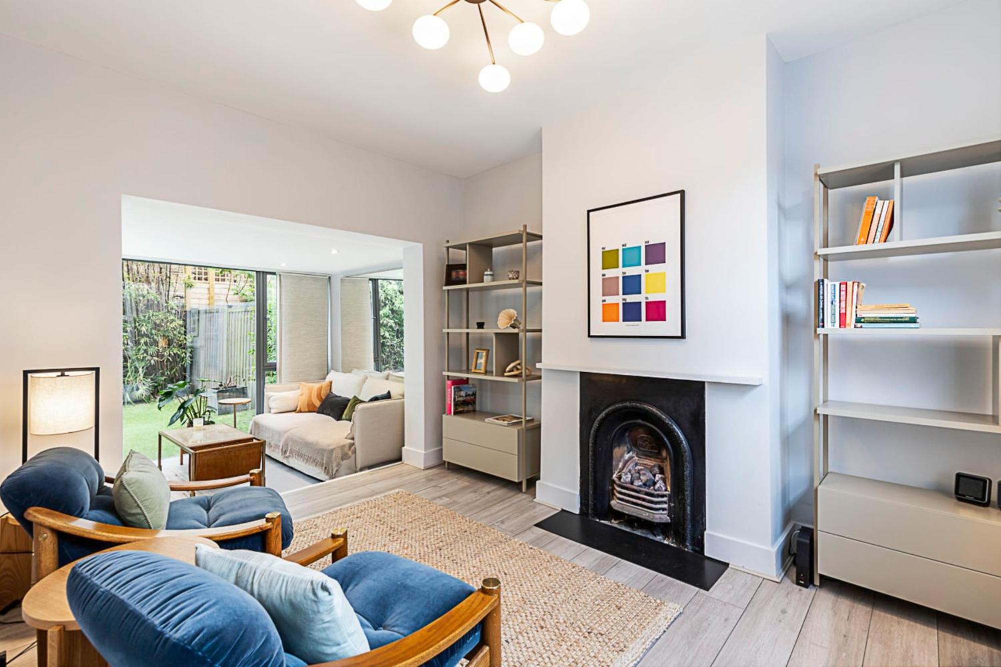 Holiday home Renovated Historic & Garden In Enclave *