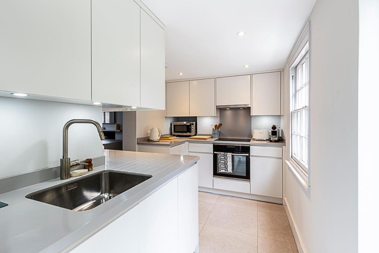 Holiday home Renovated Historic & Garden In Enclave *