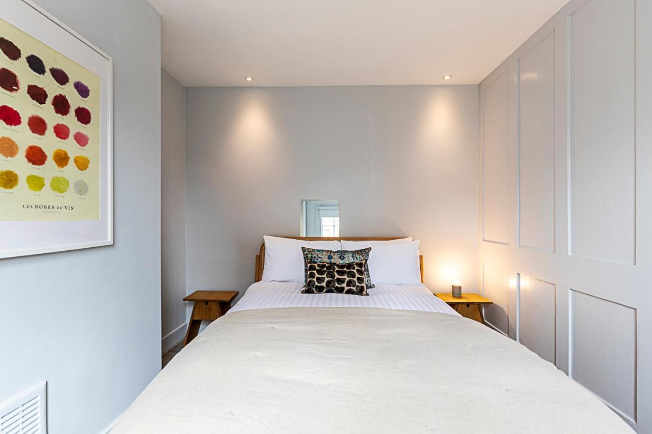 Renovated Historic & Garden In Enclave Holiday home