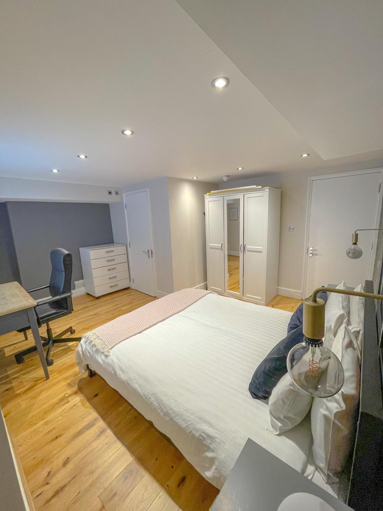 Bloomsbury Residences *