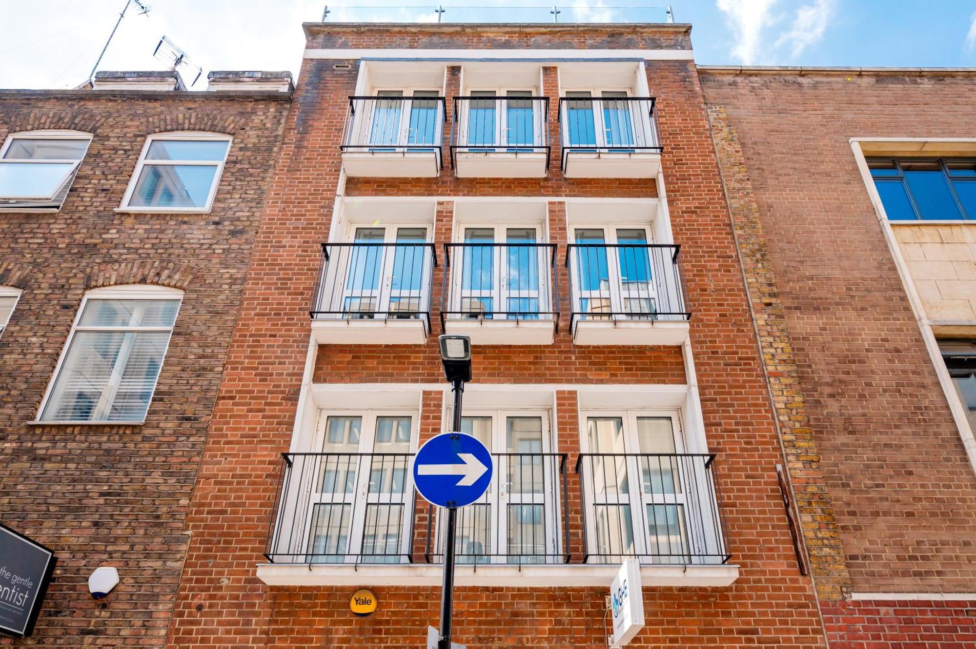 Welcome - The Piazza Apartment