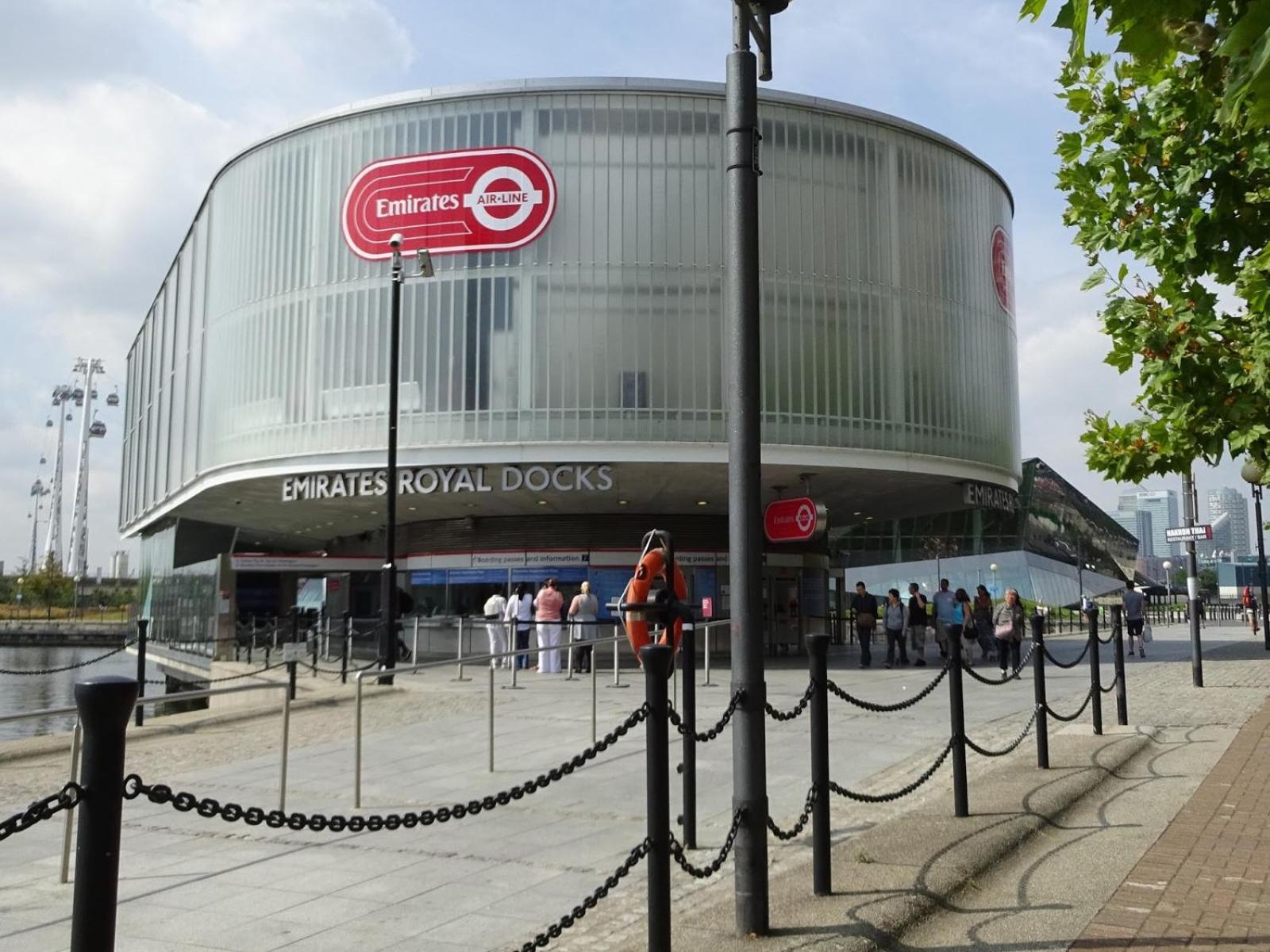 Modern 2-bed In Greenwich - Prime Location Near Cutty Sark & Excellent Transport Links Apartment