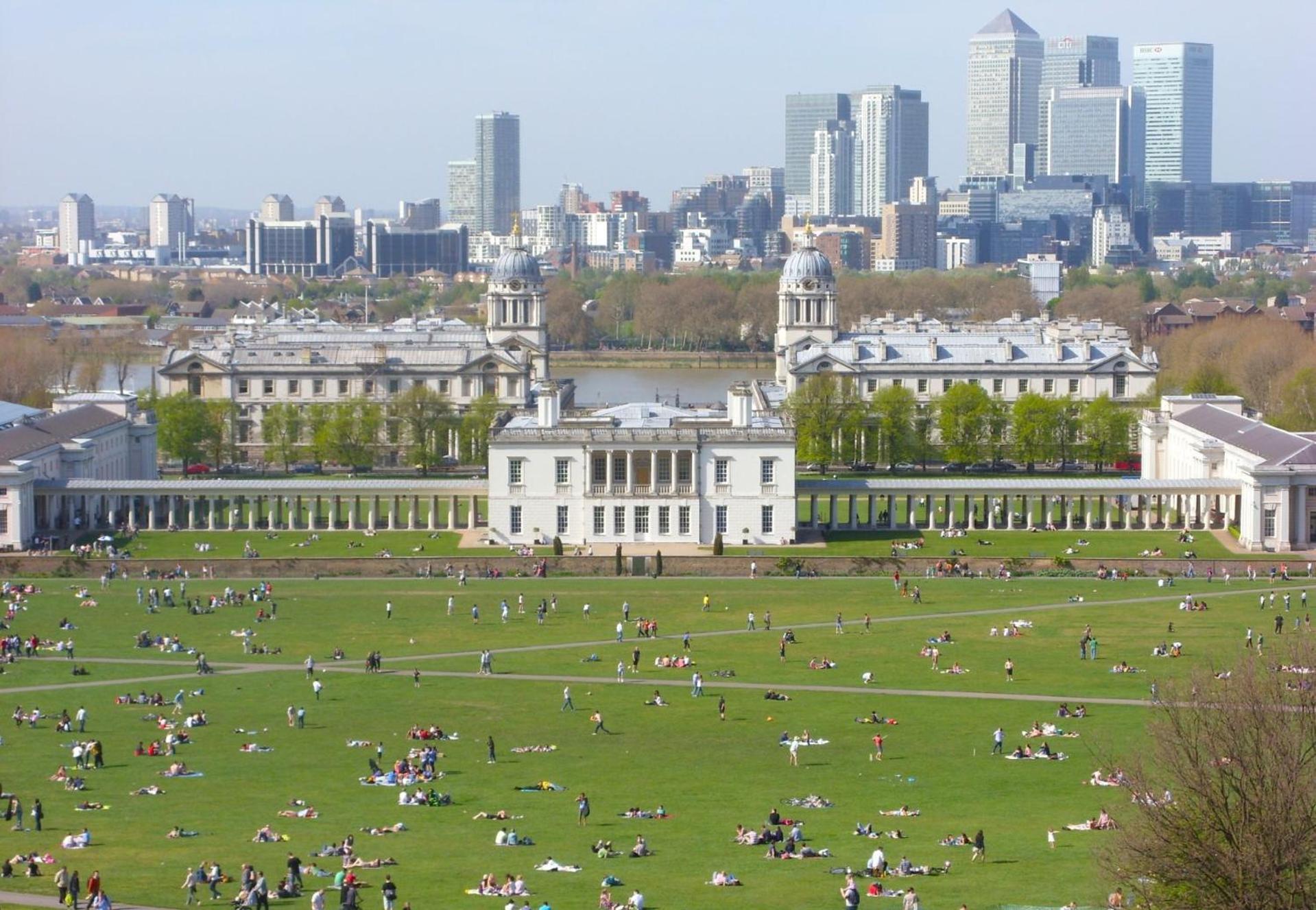 Apartment Modern 2-bed In Greenwich - Prime Location Near Cutty Sark & Excellent Transport Links London