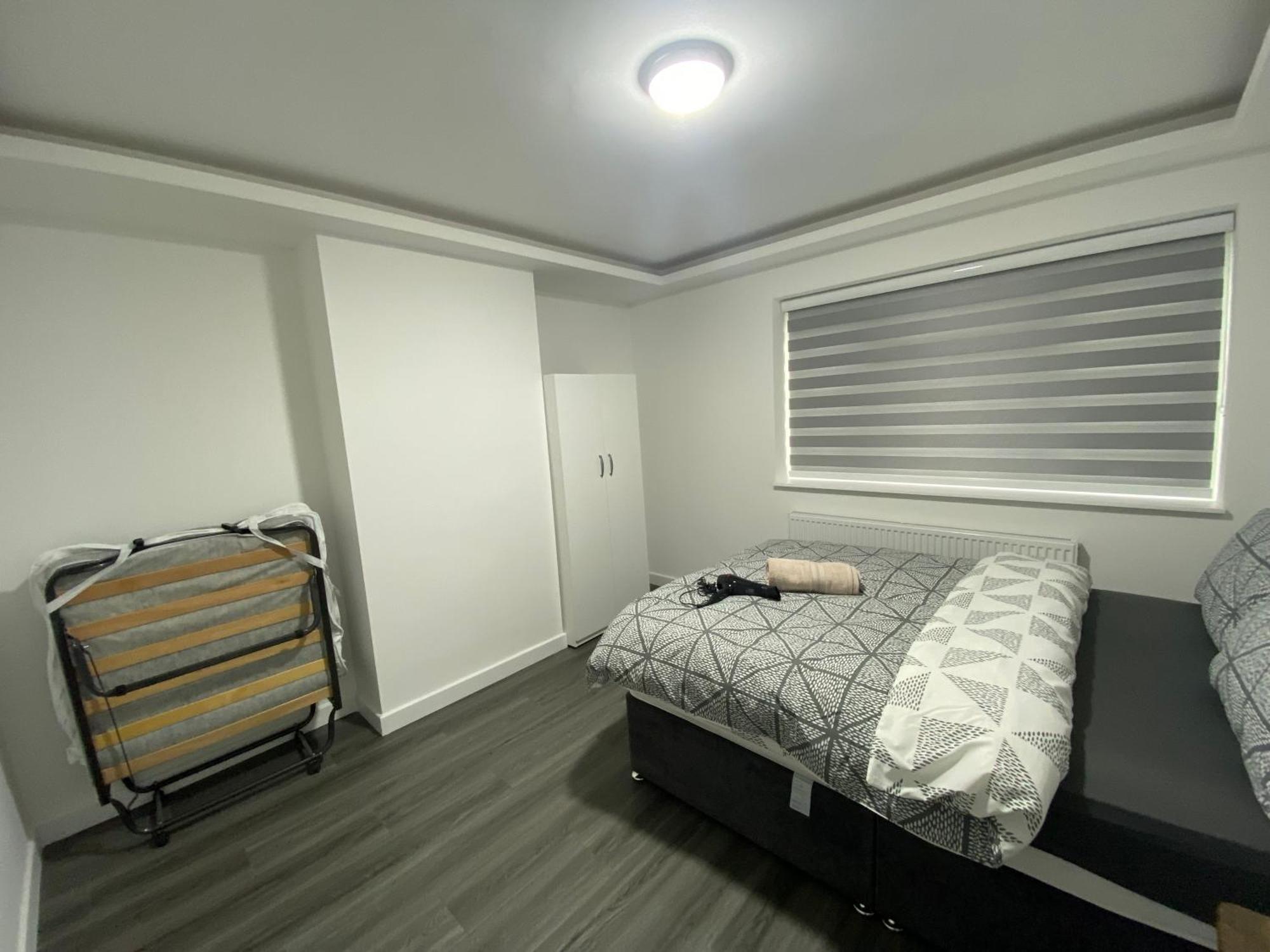 Apartment 2 Bedroom Flat *