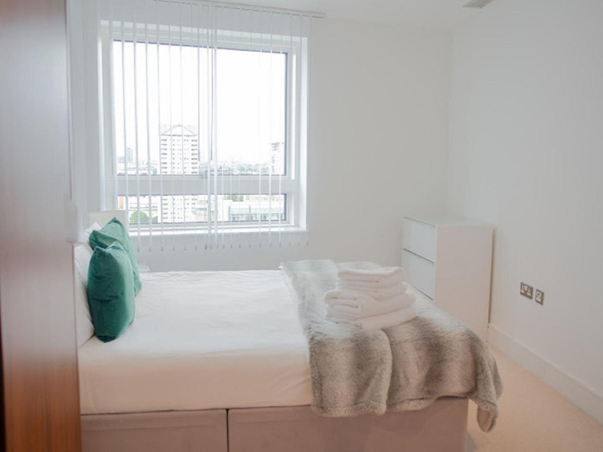 Lincoln Plaza By Interhome Apartment *