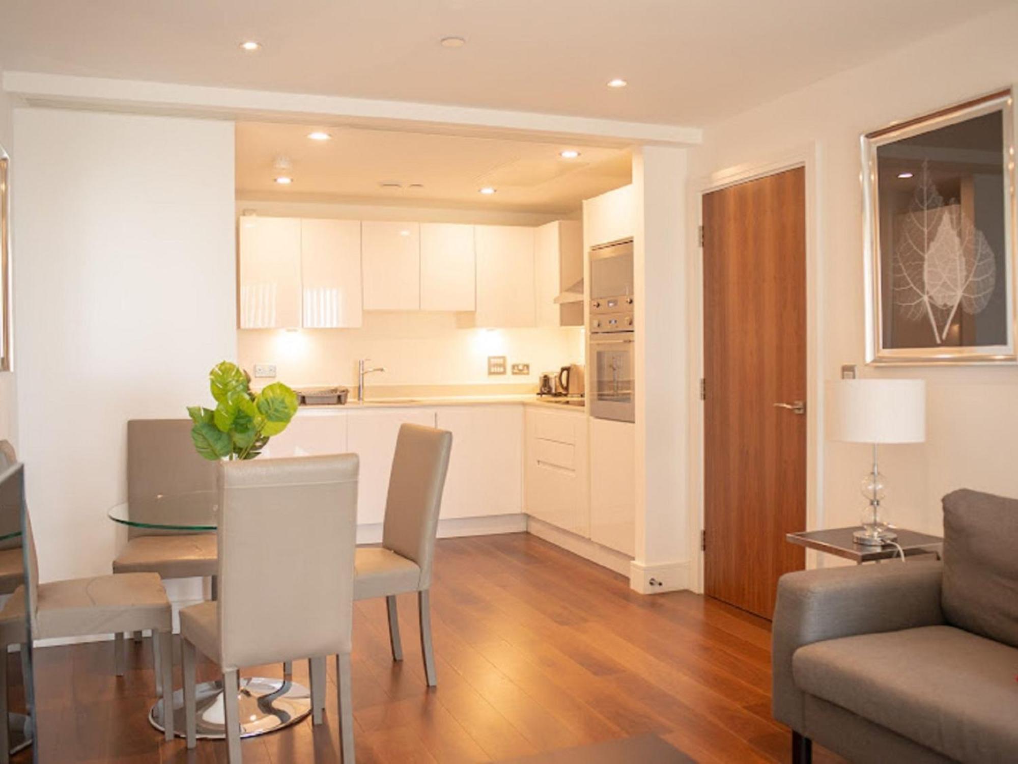 Lincoln Plaza By Interhome London