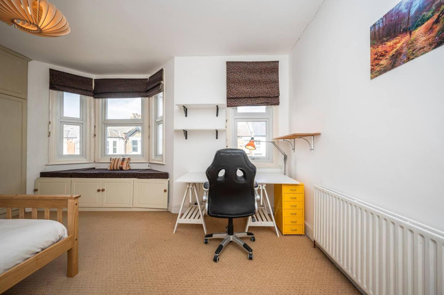 Pass The Keys Large Period House With Garden Near Peckham London