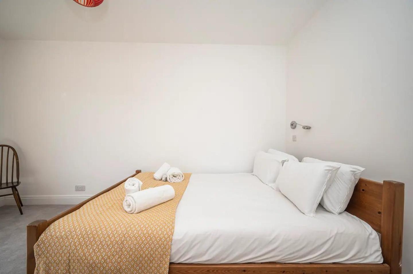 Holiday home Pass The Keys Large Period House With Garden Near Peckham London