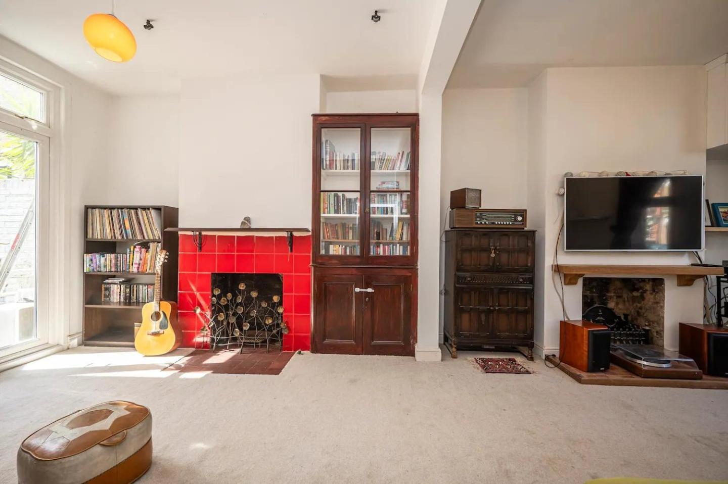 Pass The Keys Large Period House With Garden Near Peckham *