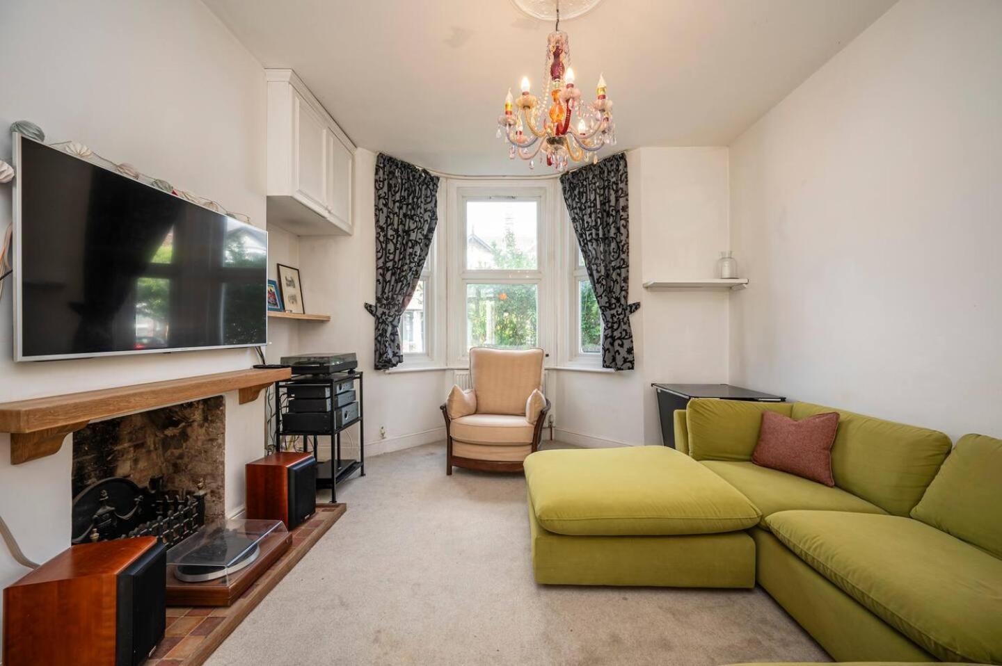Pass The Keys Large Period House With Garden Near Peckham Holiday home