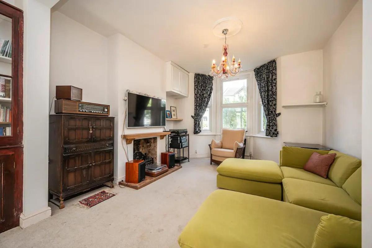 Pass The Keys Large Period House With Garden Near Peckham Holiday home