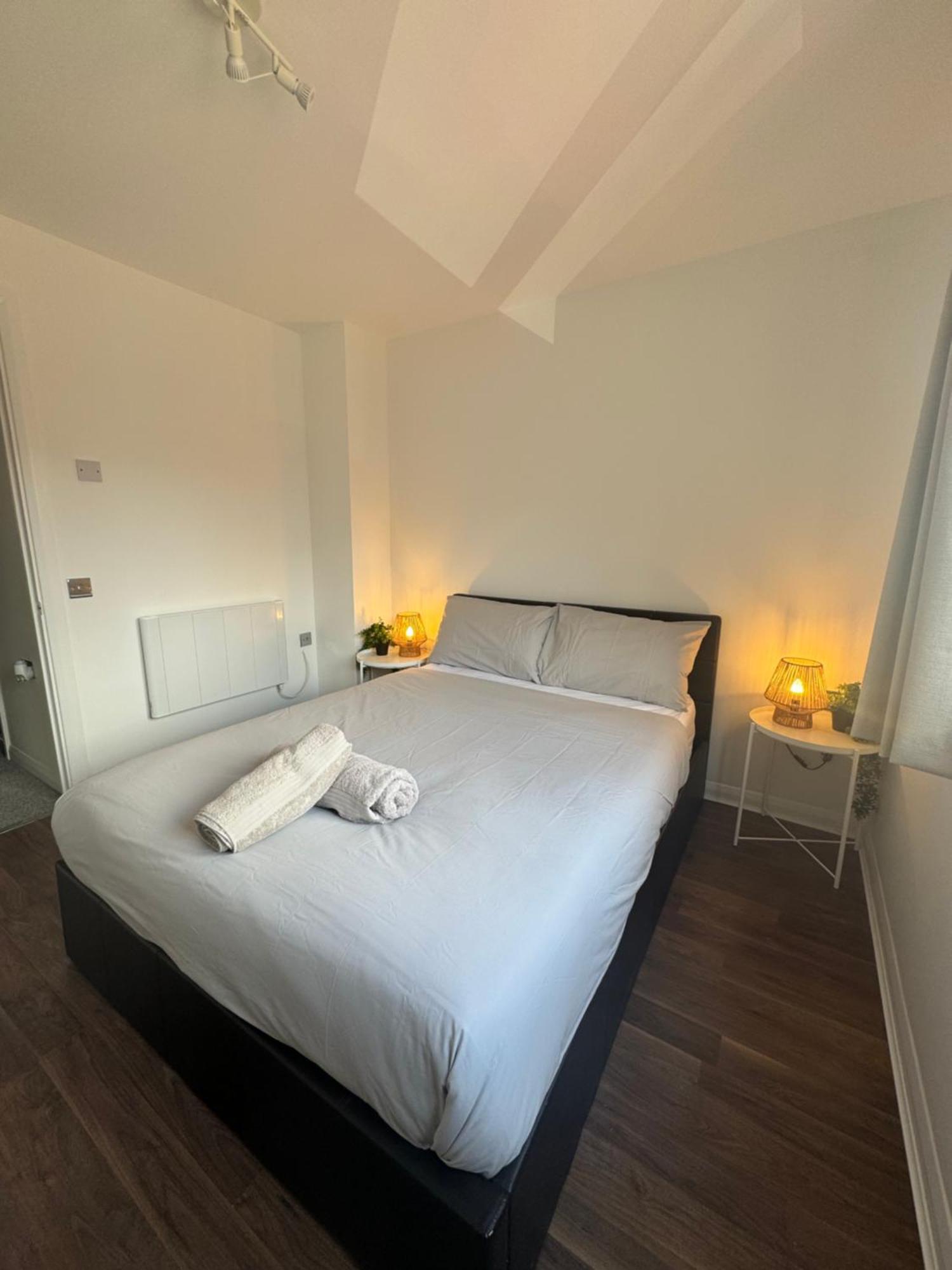 Apartment Beckton With Free Parking *