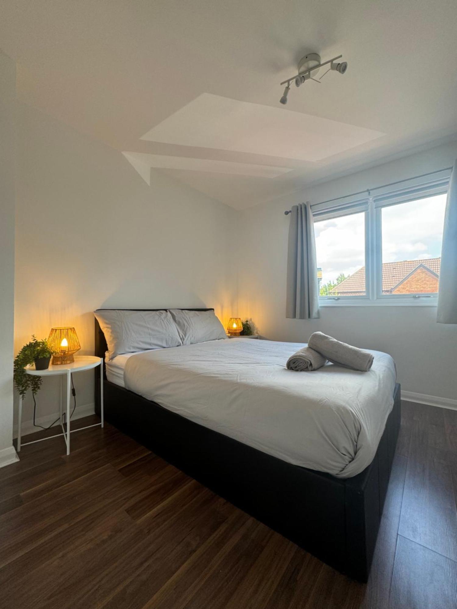 Beckton With Free Parking * London