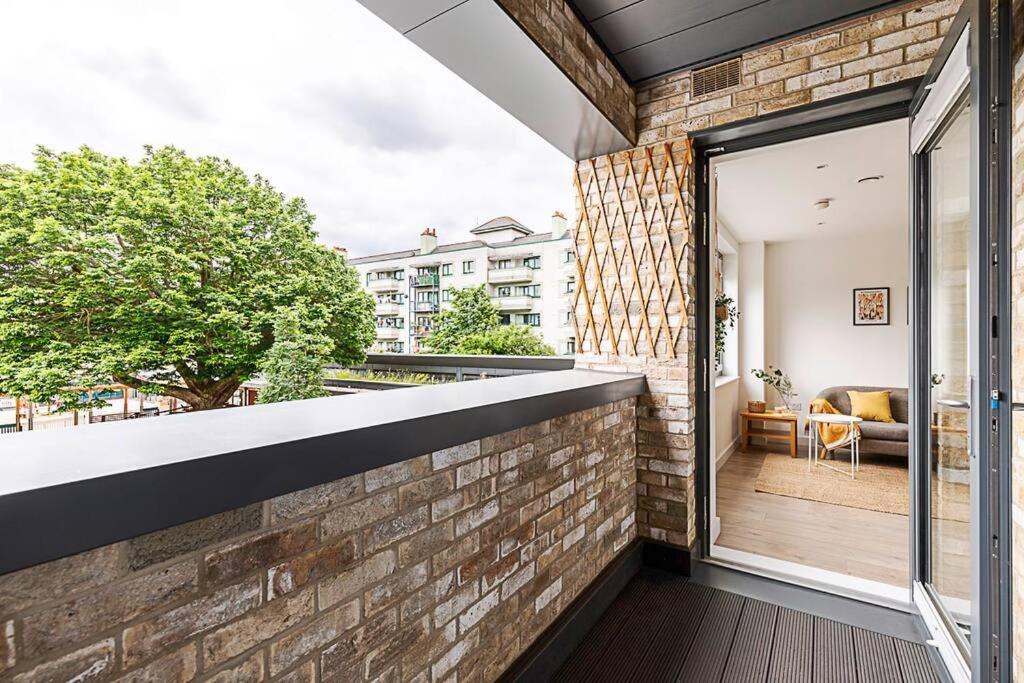 Appartement Well-connected Cosy And Bright Modern Flat